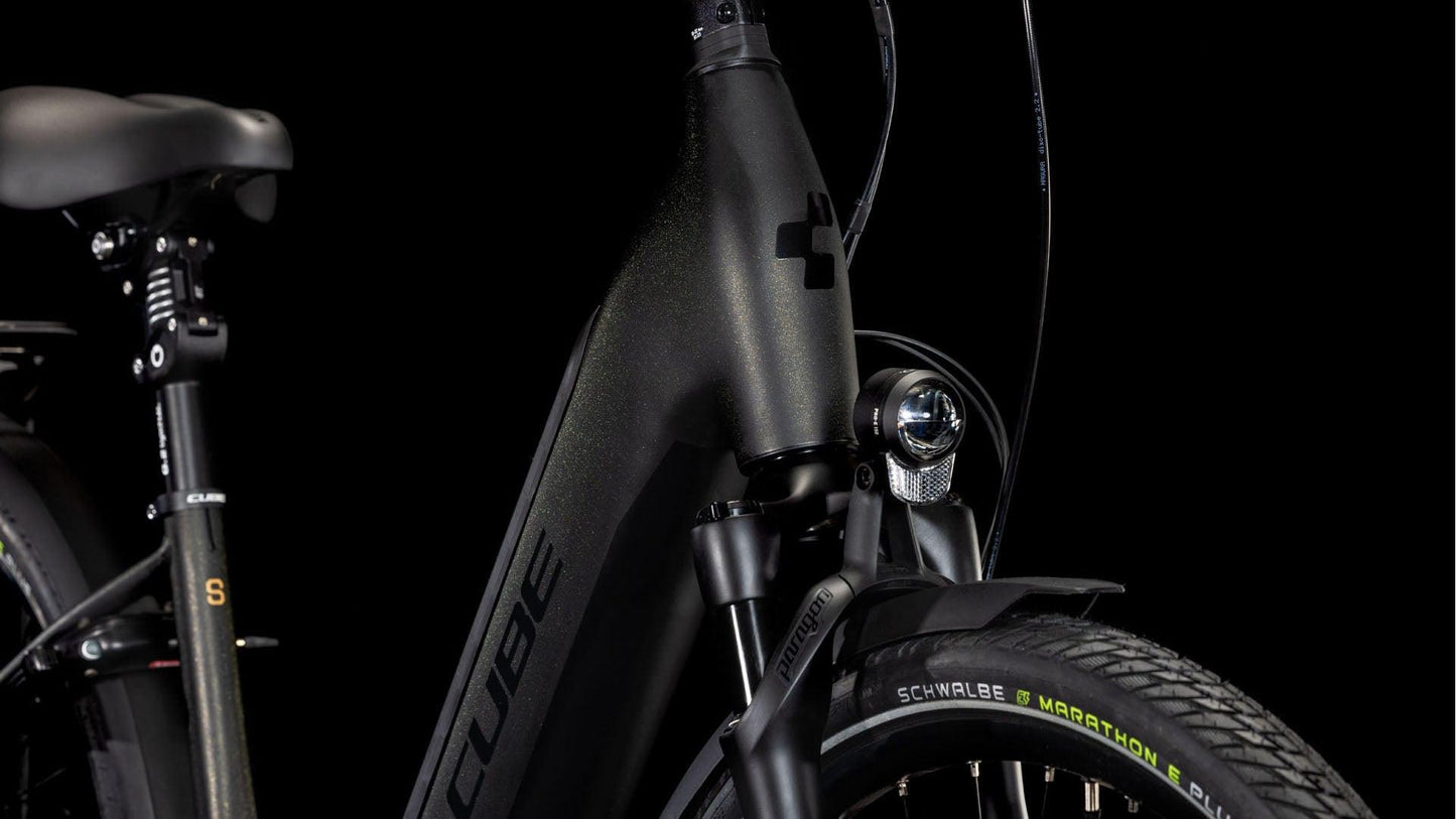 CUBE Supreme Hybrid Deluxe SLT 625 golddust´n´black.