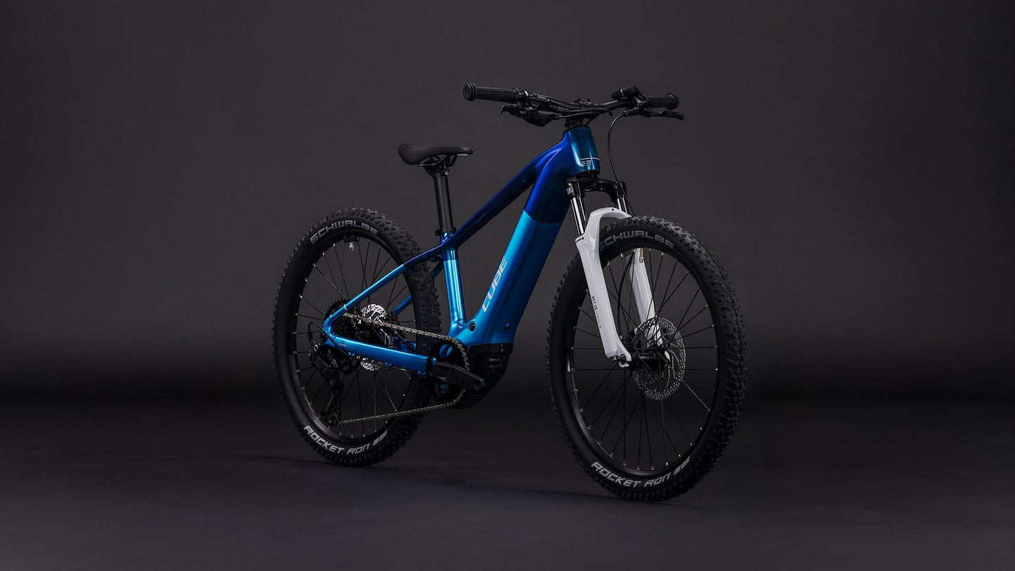 CUBE Acid 240 Hybrid Rookie Pro 400X actionteam