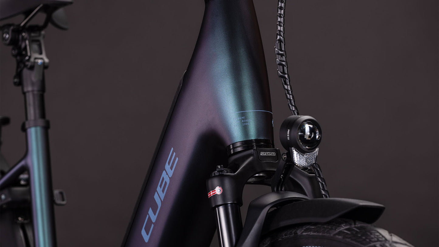 CUBE Supreme Hybrid Deluxe SLT 600 metalblue´n´reflex