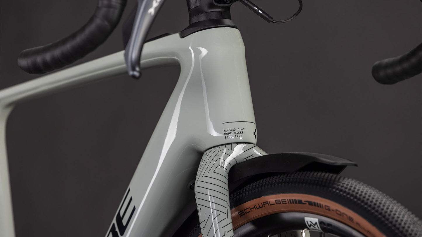 CUBE Nuroad Hybrid C:62 Race 400X FE reedbeige´n´black