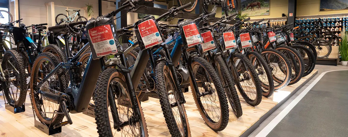CUBE Sale Angebote bei NIKE Market - CUBE Fahrräder und CUBE E-Bikes günstig kaufen