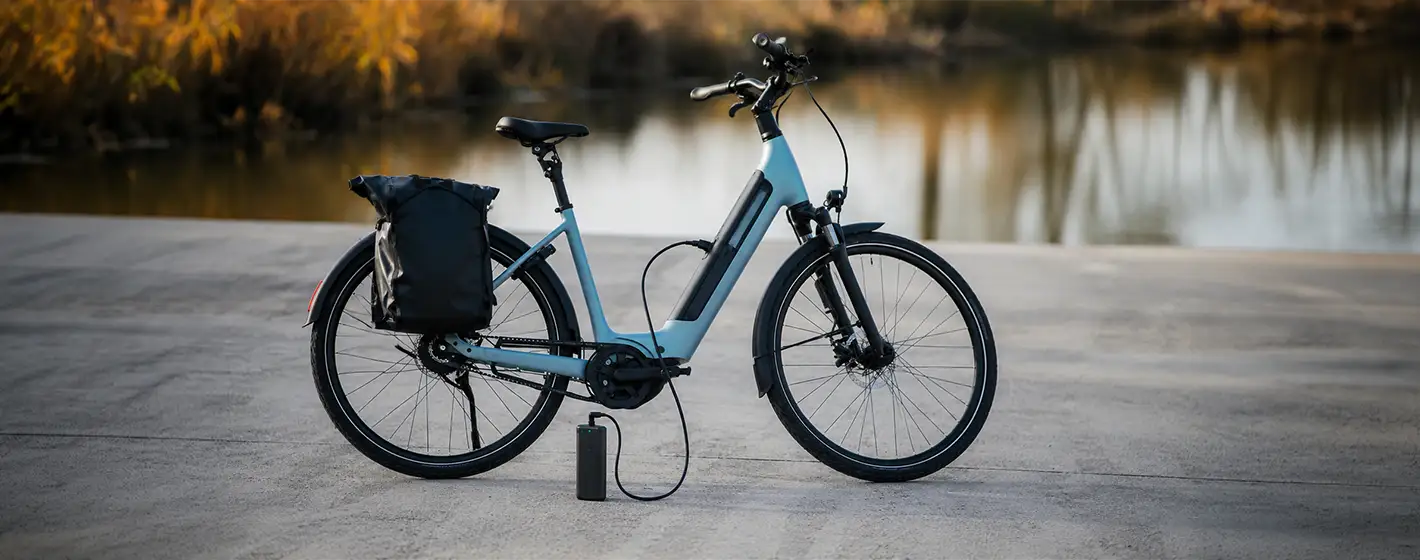 E-Bike Akku unterwegs laden