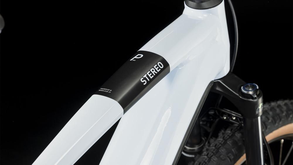 CUBE Stereo Hybrid 120 Pro 625 flashwhite´n´black.