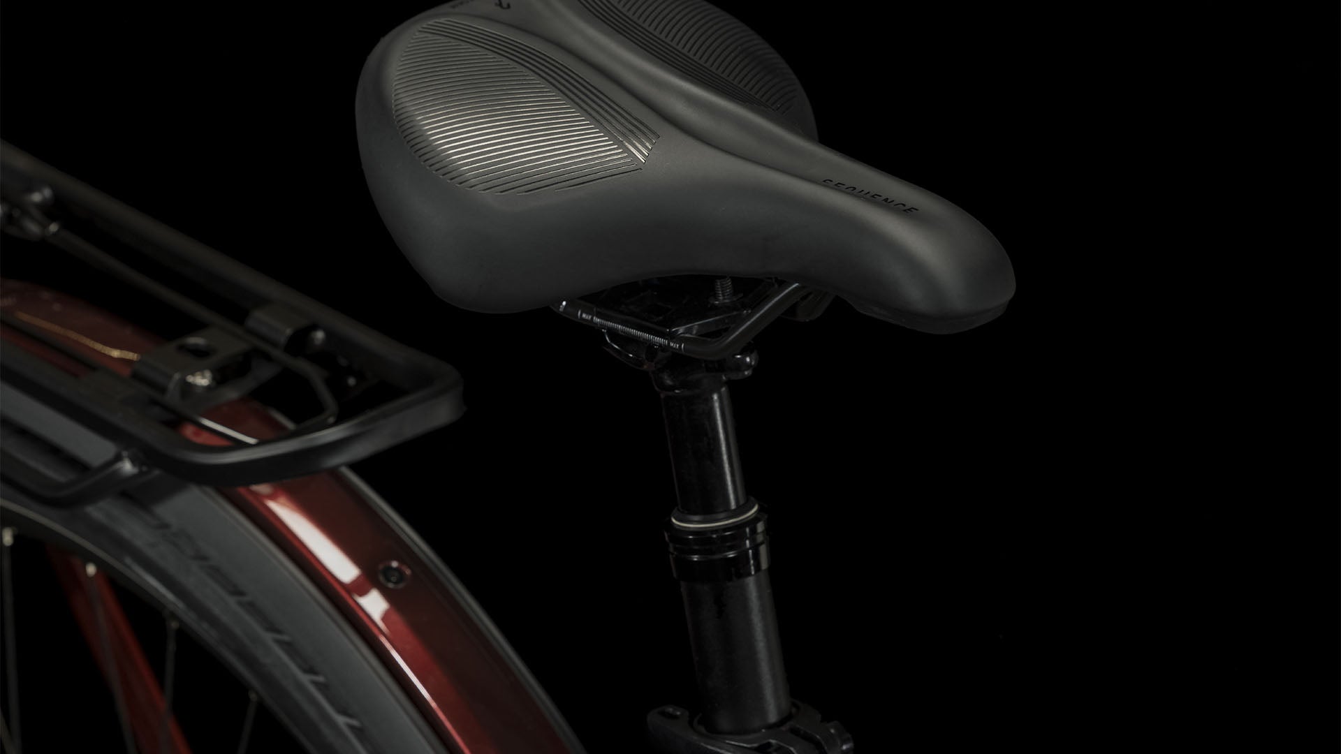 CUBE Touring Hybrid EXC 625 red´n´white.