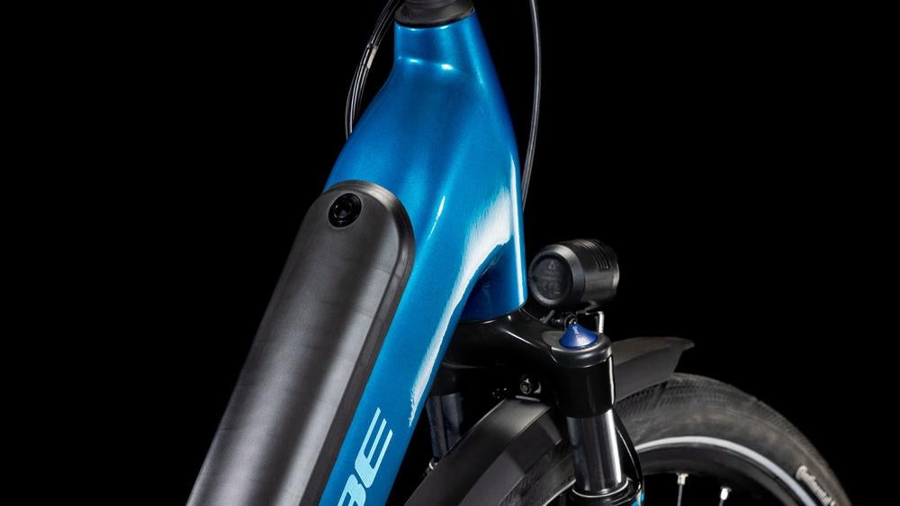 CUBE Supreme Hybrid Pro 625 electricblue´n´blue.