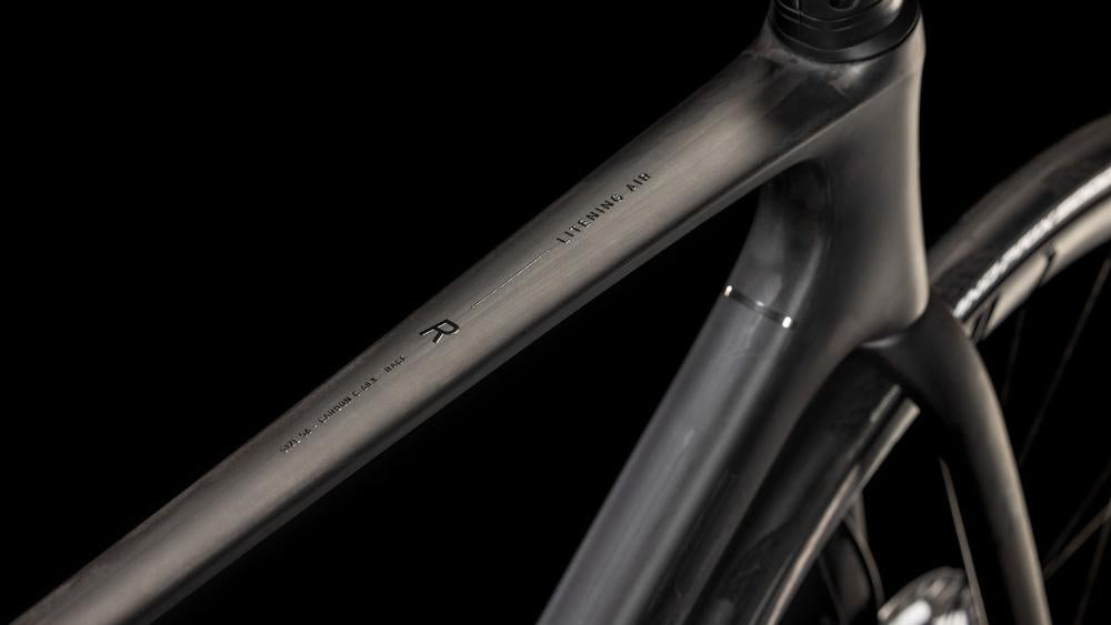 CUBE Litening AIR C:68X Race blackline Carbon-Rennradrahmen in Nahaufnahme