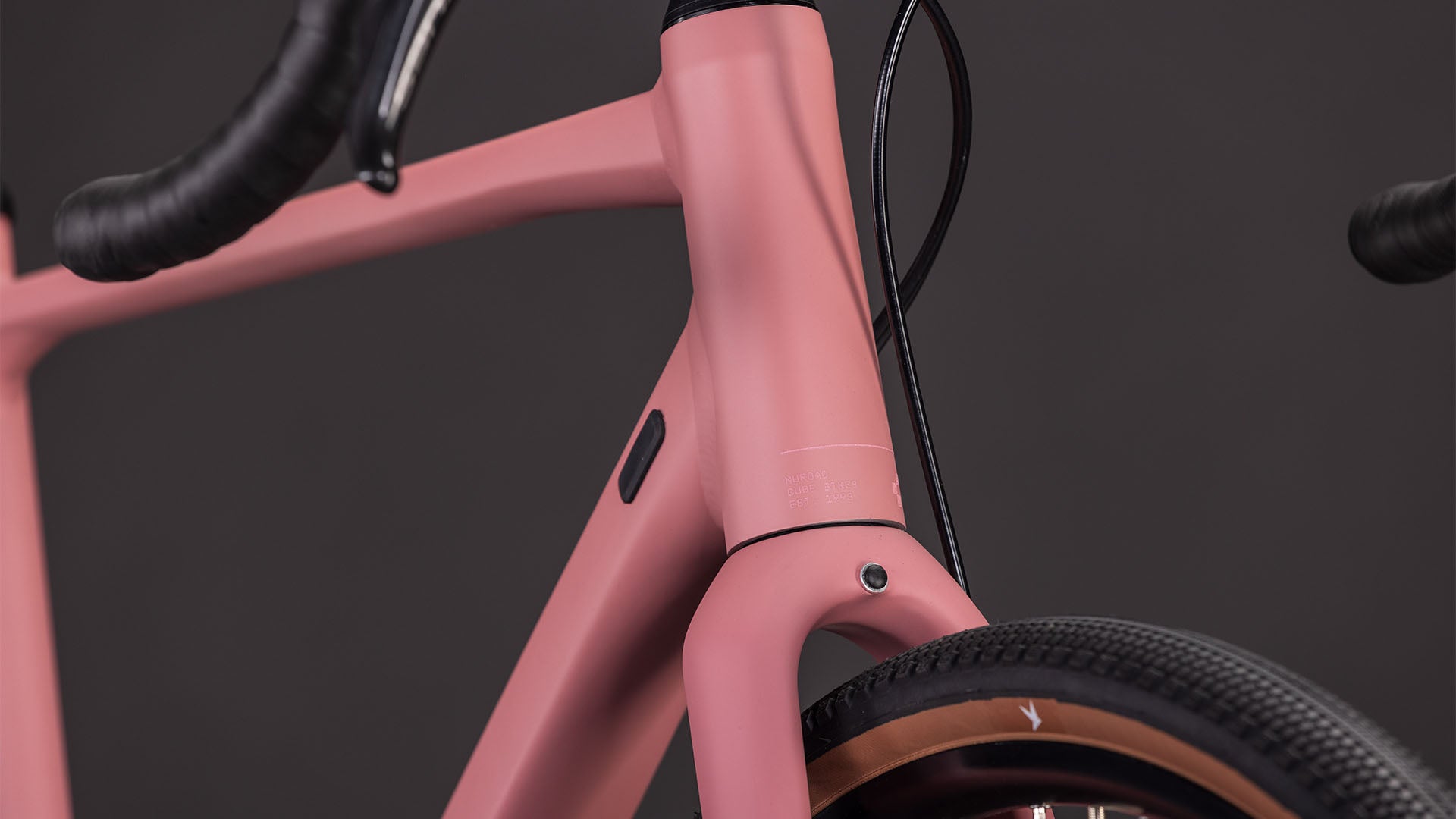 CUBE Nuroad ONE ruby´n´puce Gravelbike