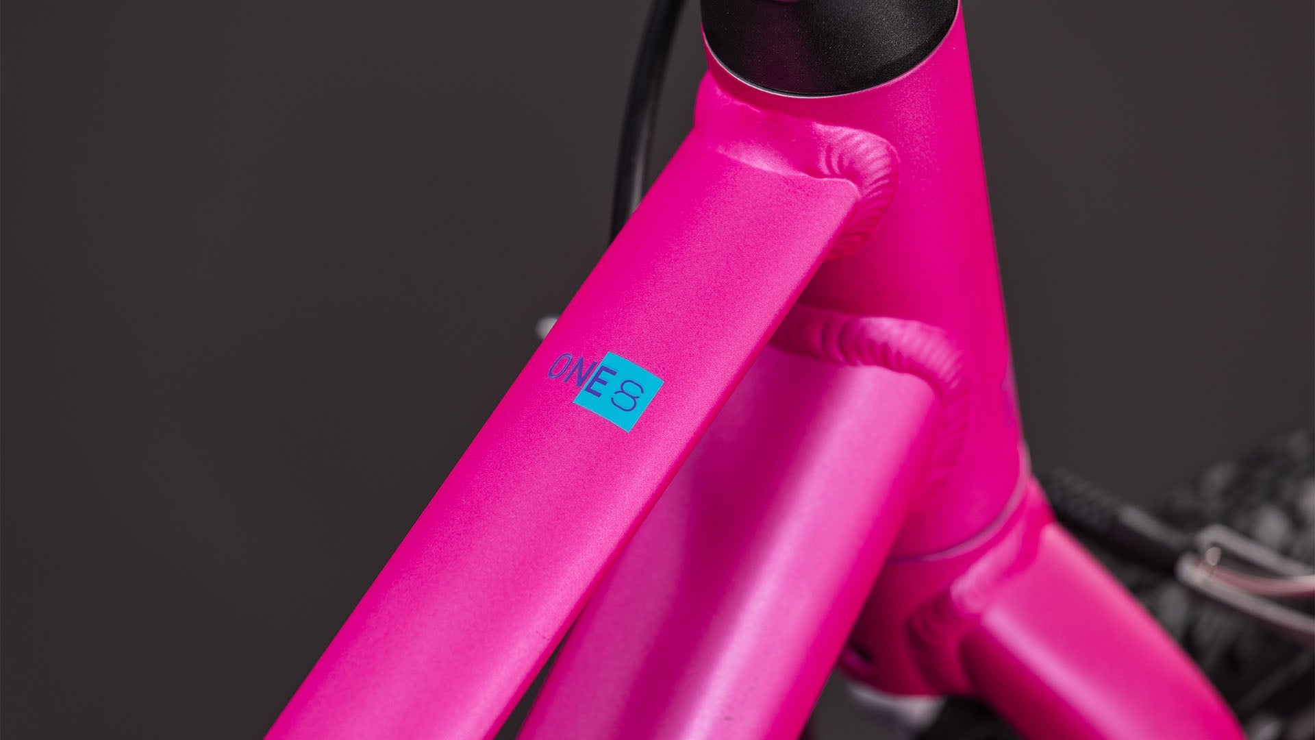 CUBE Numove 180 fucsia´n´plum.