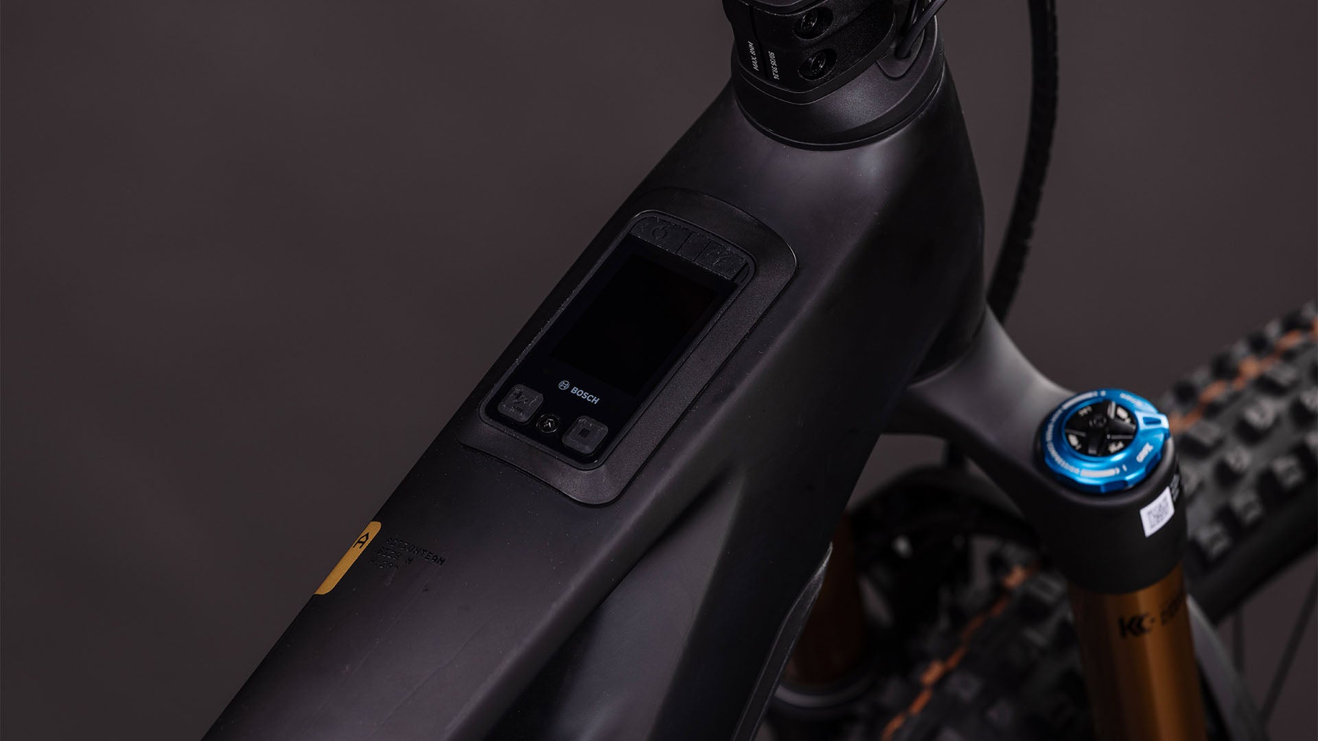 cube stereo hybrid one44 hpc at CUBE Stereo Hybrid ONE44 HPC AT 800 carbon´n´gold