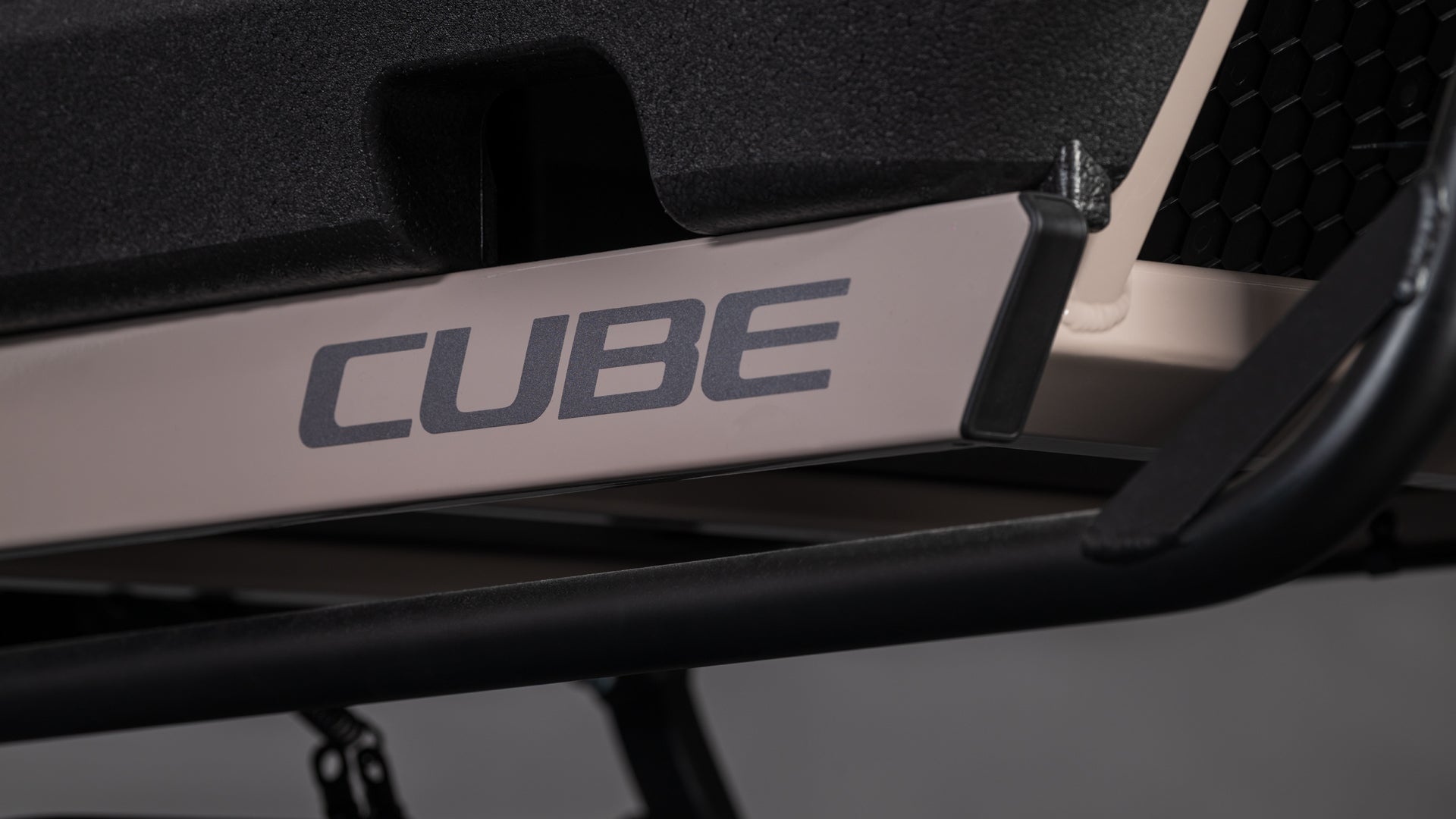 CUBE Cargo Hybrid Comfort Pro Family 800 oatgrey´n´reflex.