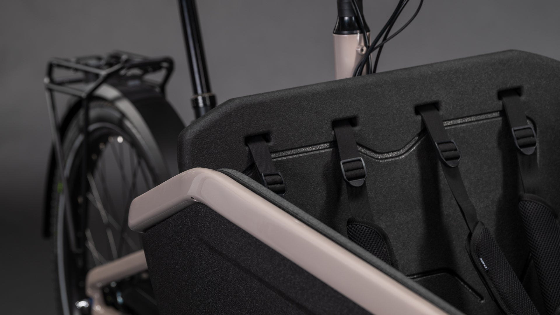CUBE Cargo Hybrid Comfort Pro Family 800 oatgrey´n´reflex.