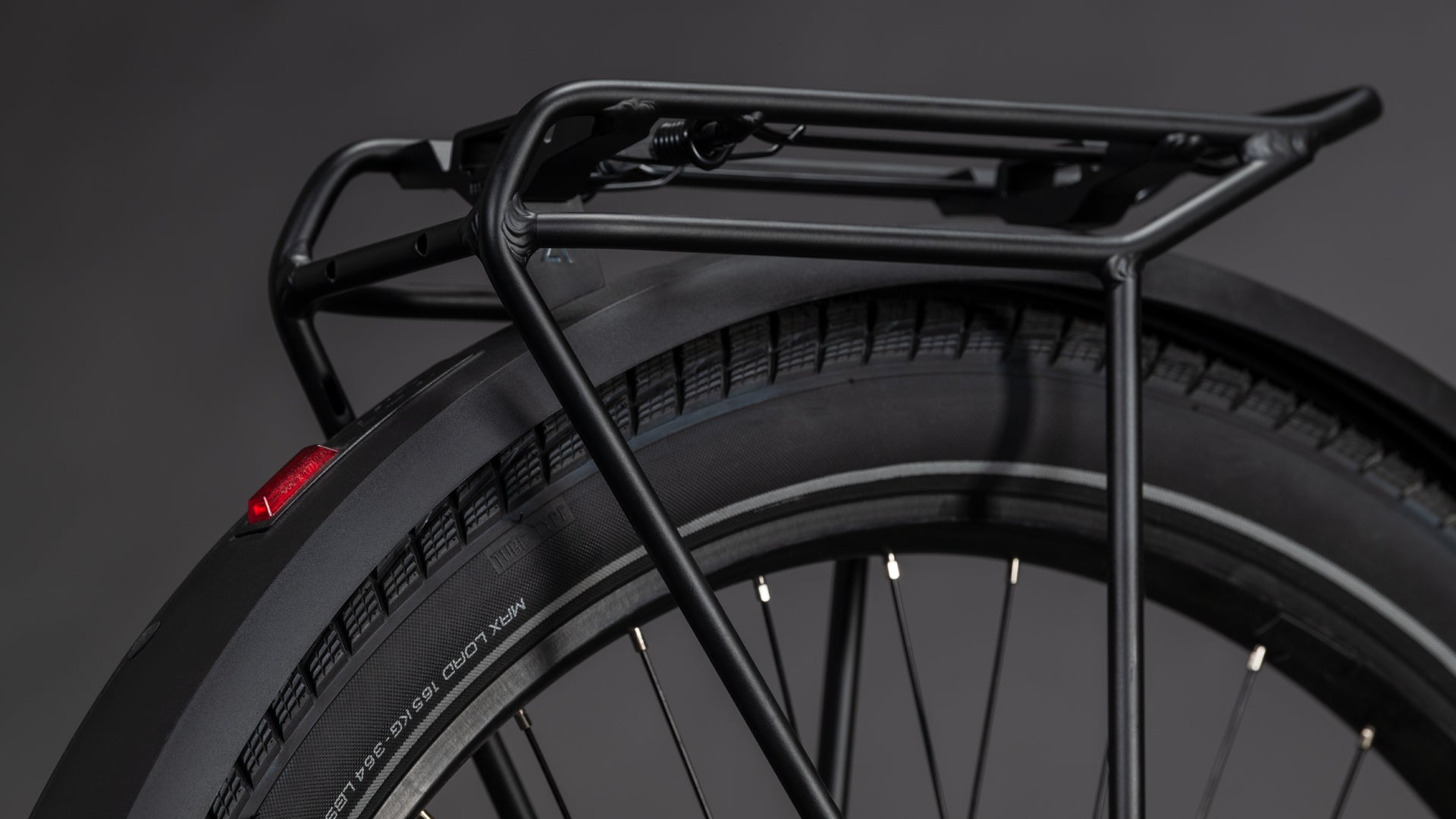 CUBE Cargo Hybrid 800 pea´n´reflex.