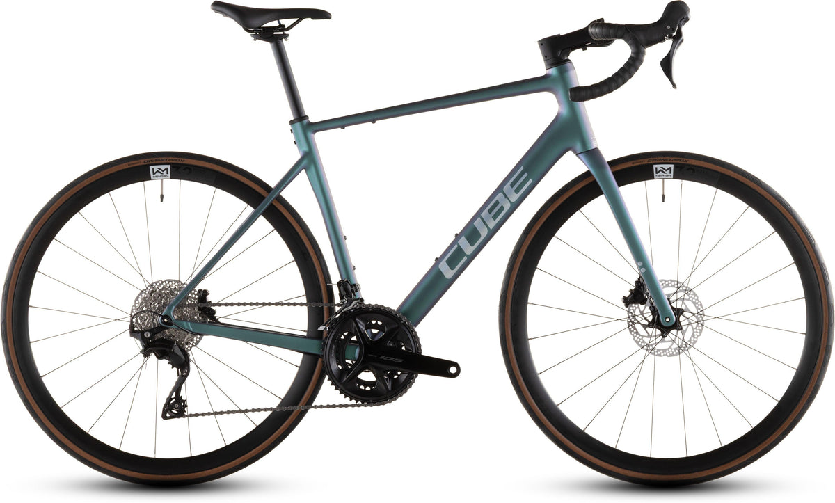 CUBE Attain SLX Rennrad in smaragdgrey'n'prism mit Carbonrahmen und Scheibenbremsen