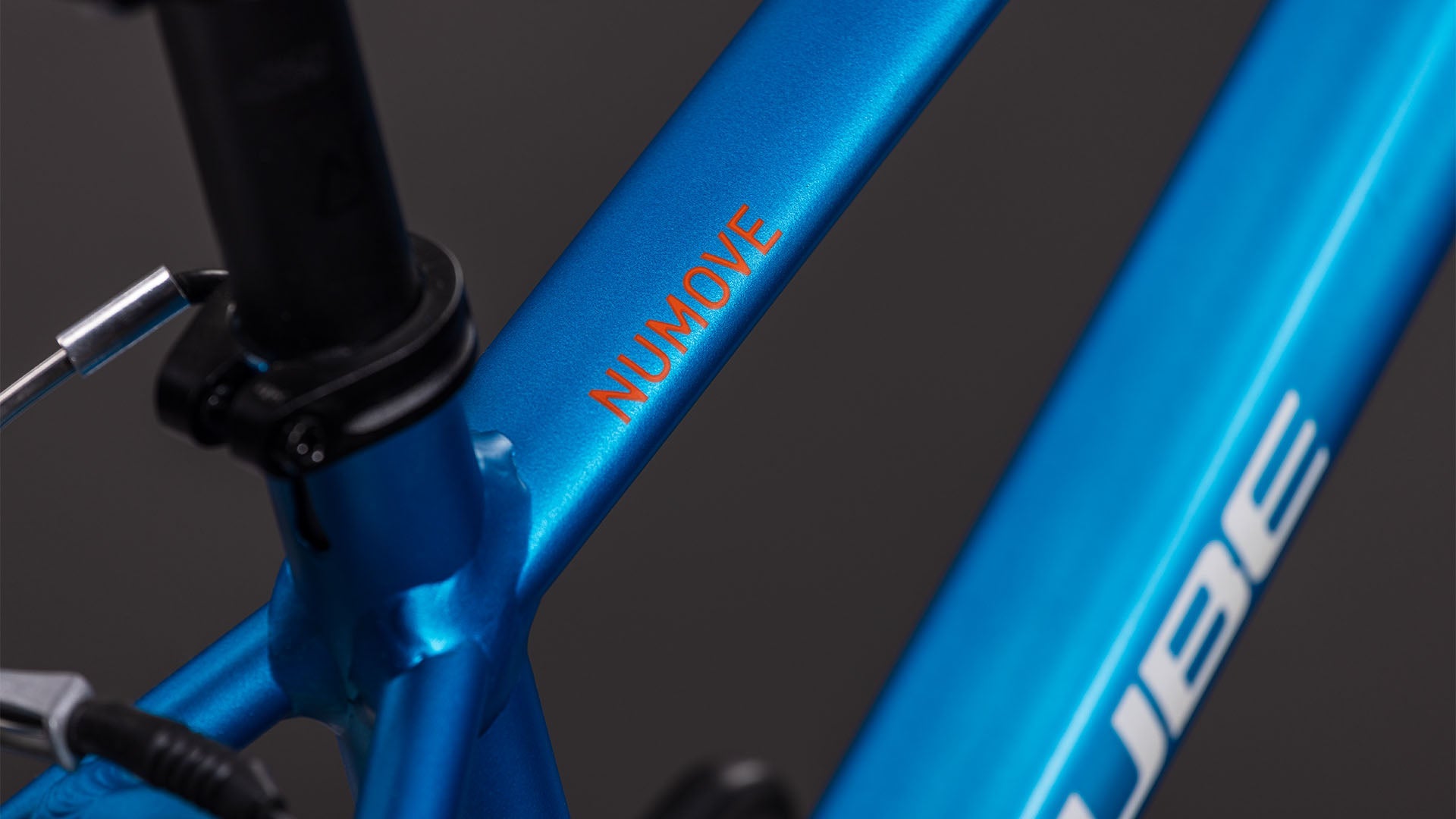 CUBE Numove 160 topasblue´n´nebula.