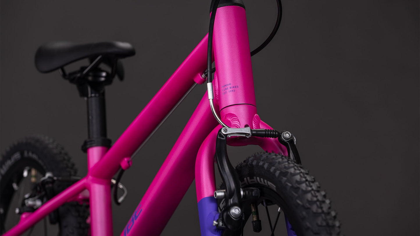 CUBE Numove 160 fucsia´n´plum.
