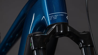 CUBE Stereo Hybrid ONE22 Race 800 electricblue´n´white