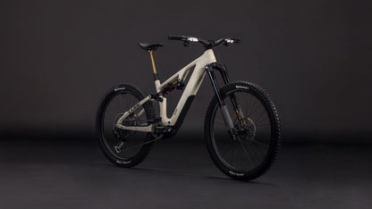 CUBE AMS Hybrid 177 C:62 SUPER TM 600X E-Mountainbike in reedbeigegrit'n'orange