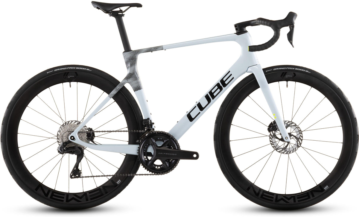 CUBE Agree C:62 Race glacier´n´black Rennrad mit Carbonrahmen und Scheibenbremsen