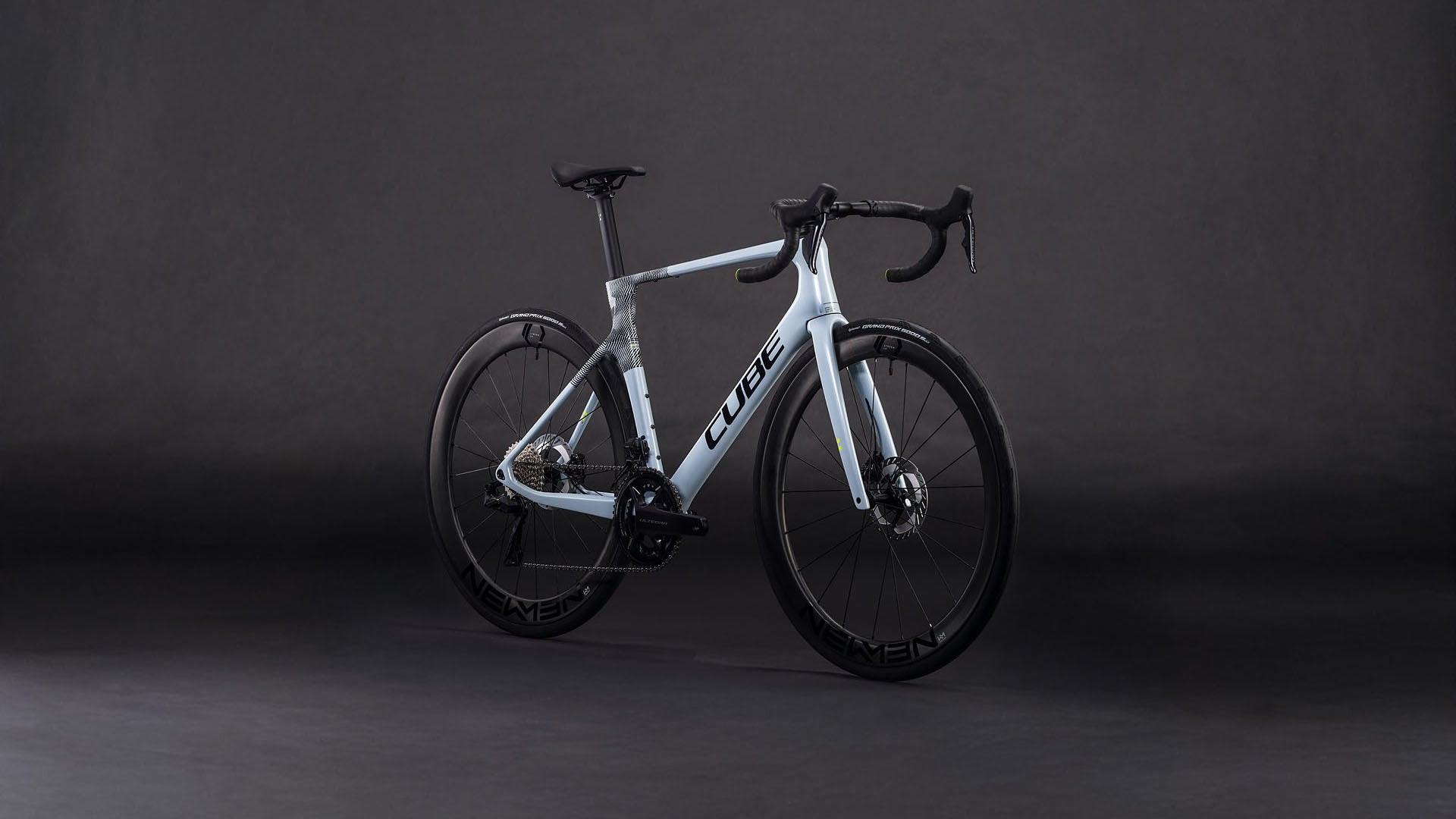 CUBE Agree C:62 Race glacier´n´black