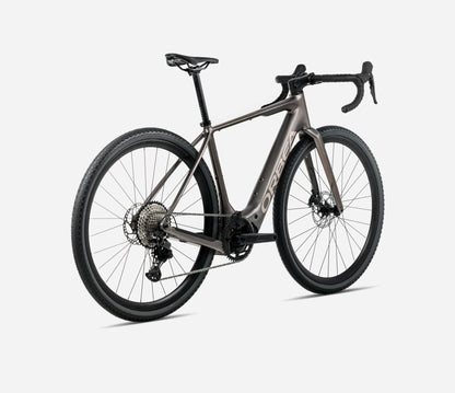 Orbea DENNA H40 in Bronze, modernes Gravelbike mit Carbonrahmen und Rennlenker