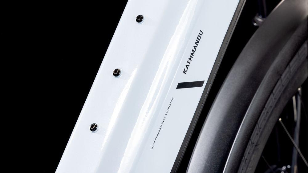 CUBE Kathmandu Hybrid ONE 600 polarwhite´n´black.