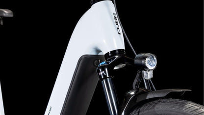 CUBE Kathmandu Hybrid ONE 600 polarwhite´n´black.