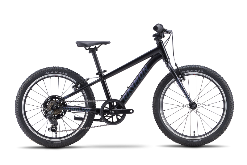 Raymon Yanga 20 Pure black chameleon.