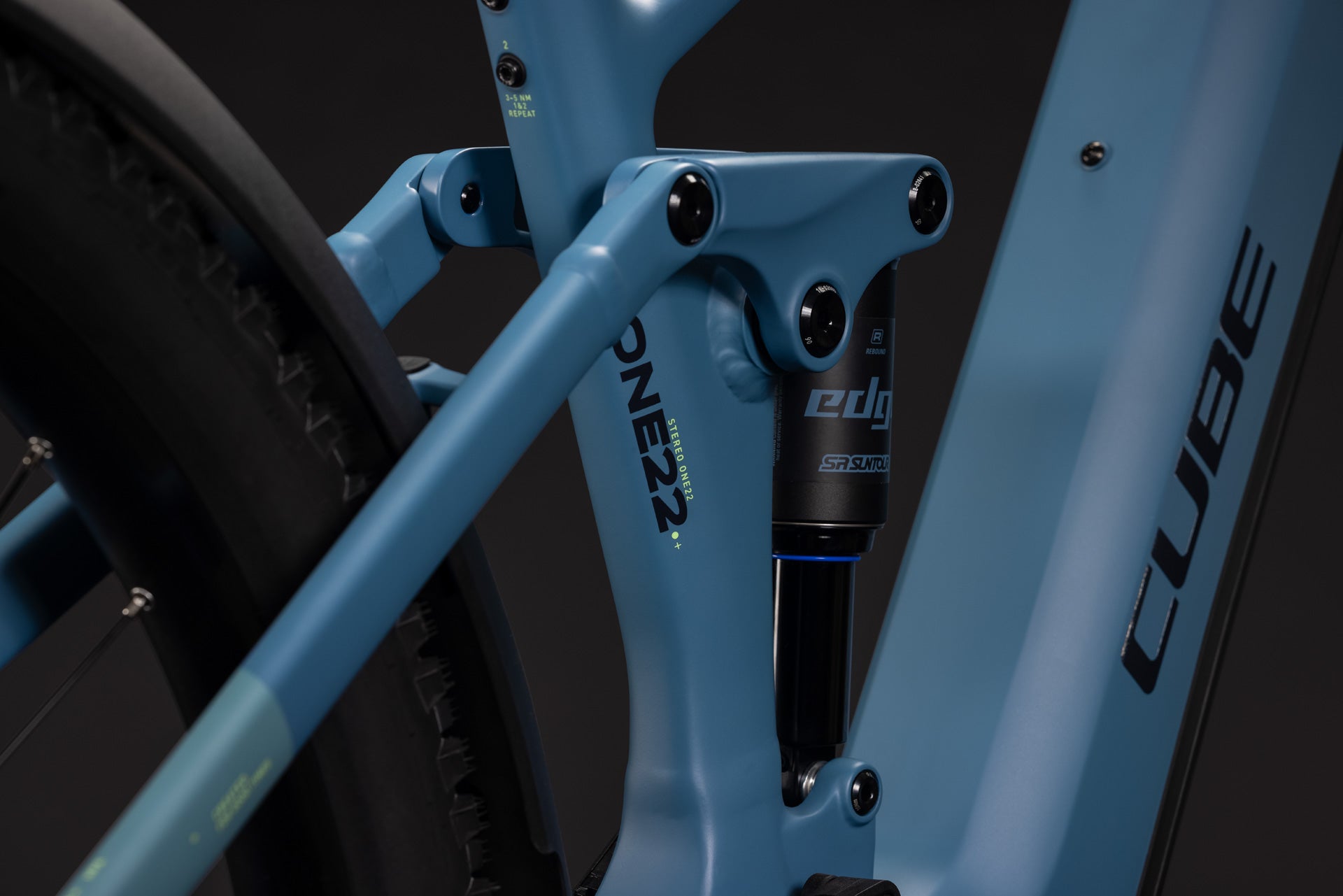 CUBE Stereo Hybrid ONE22 Pro 800 FE bluesapphire´n´blue E-Bike-Rahmendetail