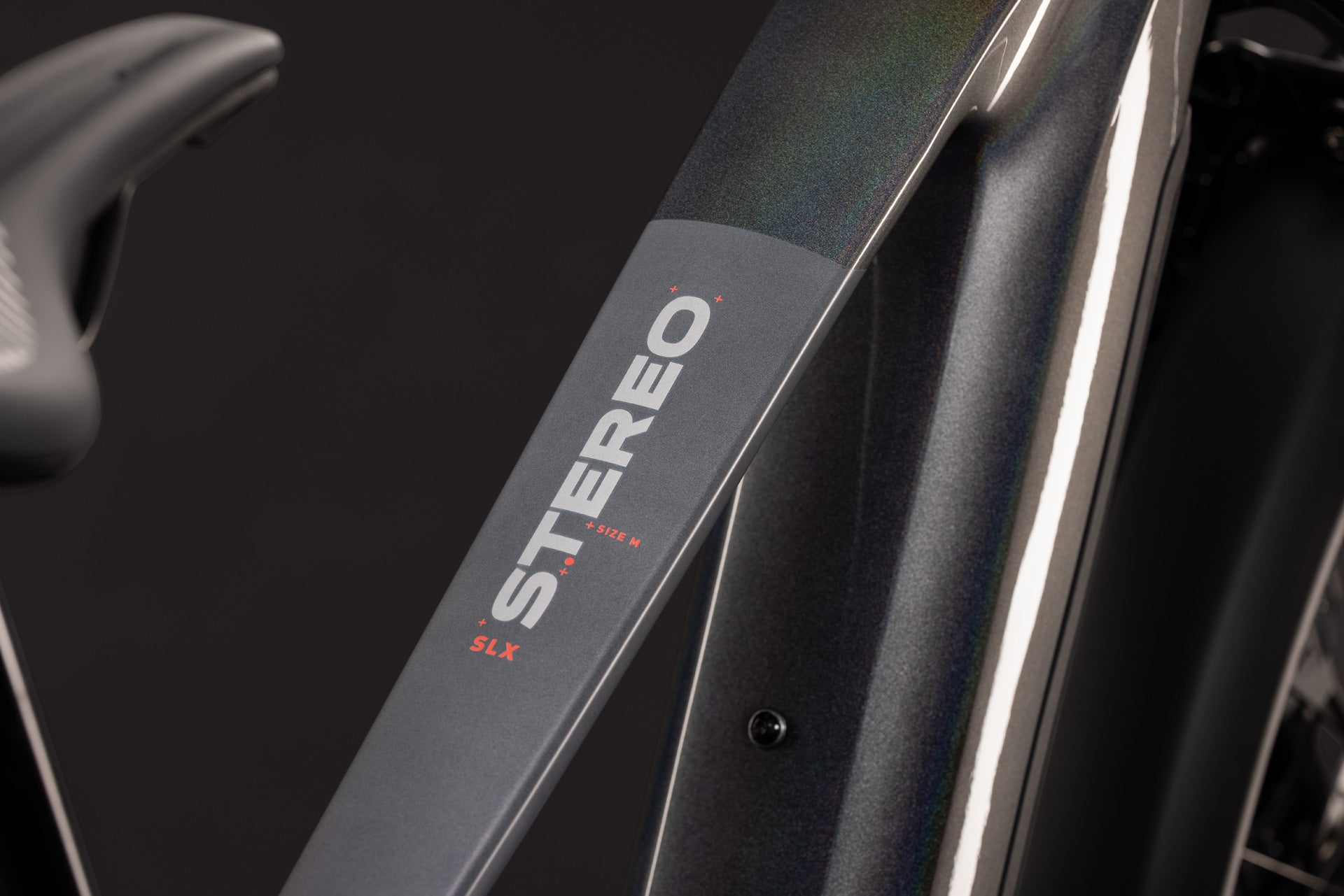 CUBE Stereo Hybrid ONE44 SLX 800 FE in prismasilver'n'grey, Detail vom Rahmenzug