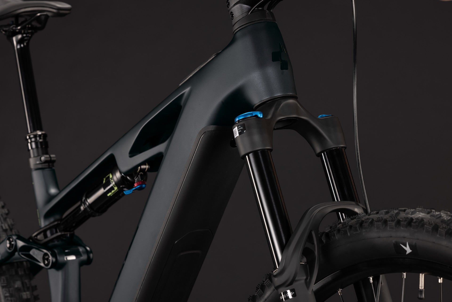 CUBE Stereo Hybrid ONE44 HPC Race 800 coal´n´green, Rahmen und Federgabel im Detail