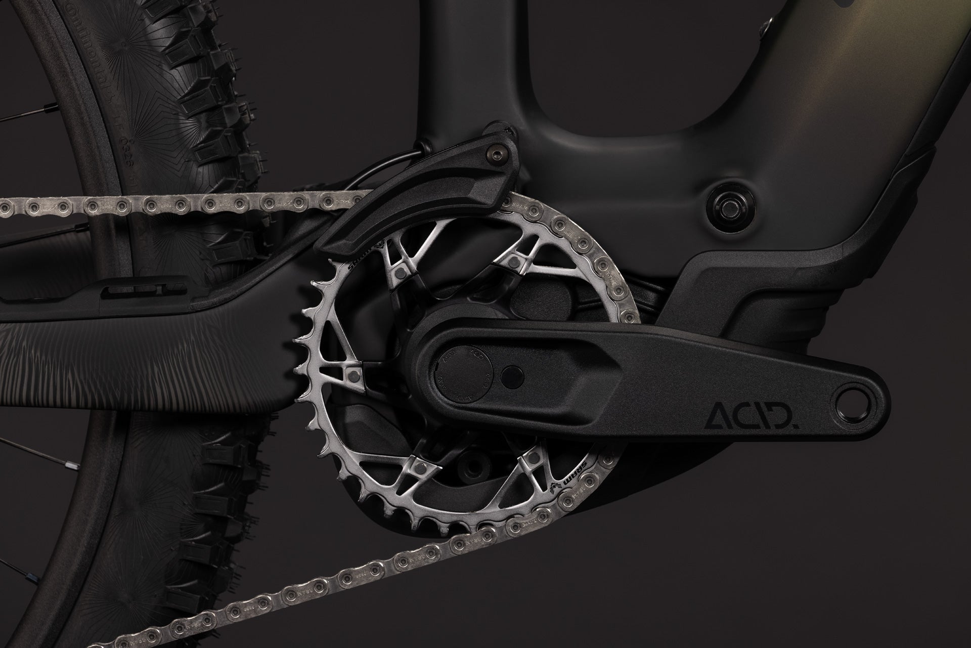 CUBE AMS Hybrid 177 C:62 TM 600X reedgreen´n´gills, Detail von Kurbel und Kettenblatt