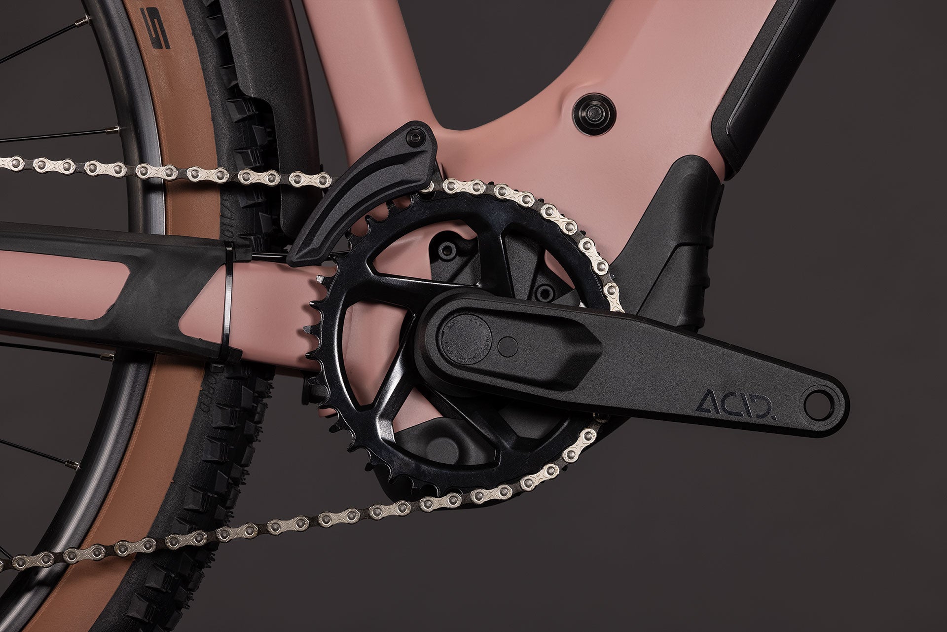 CUBE Reaction Hybrid Performance 720 FE ruby´n´black.