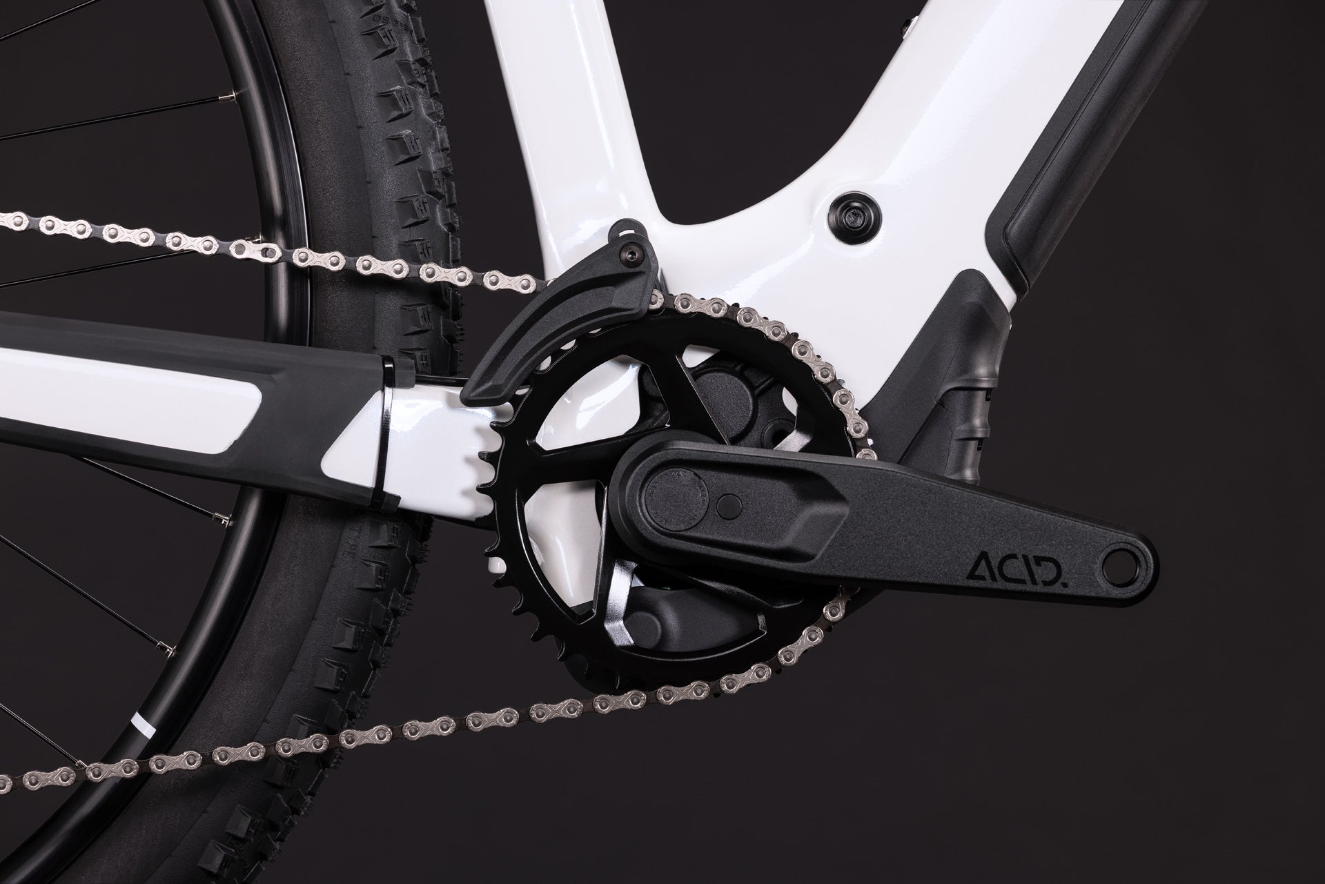 CUBE Reaction Hybrid Race 800 snow´n´black.