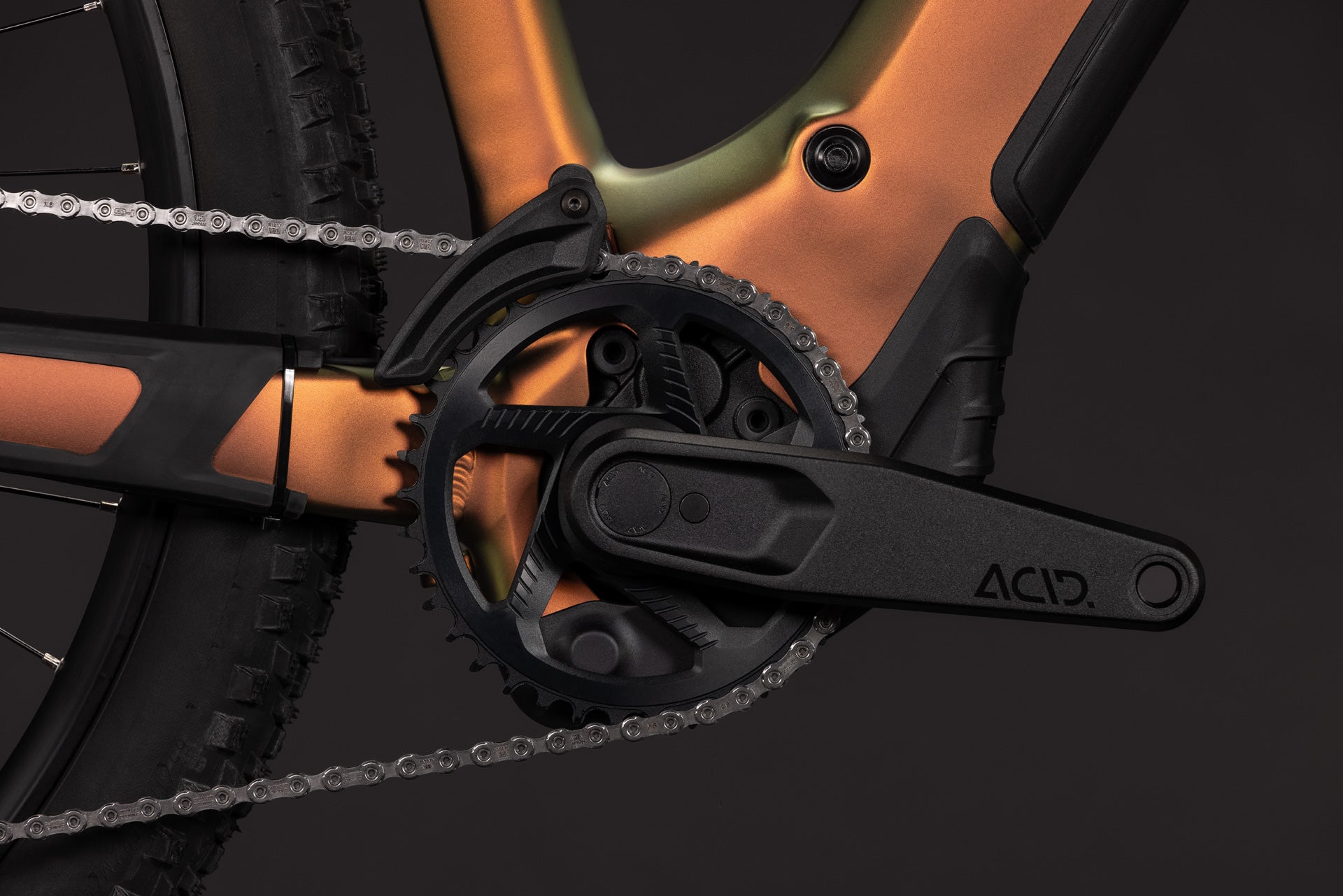 CUBE Reaction Hybrid SLX 800 autumn´n´black – Detail von Motor, Kurbel und Kettenblatt