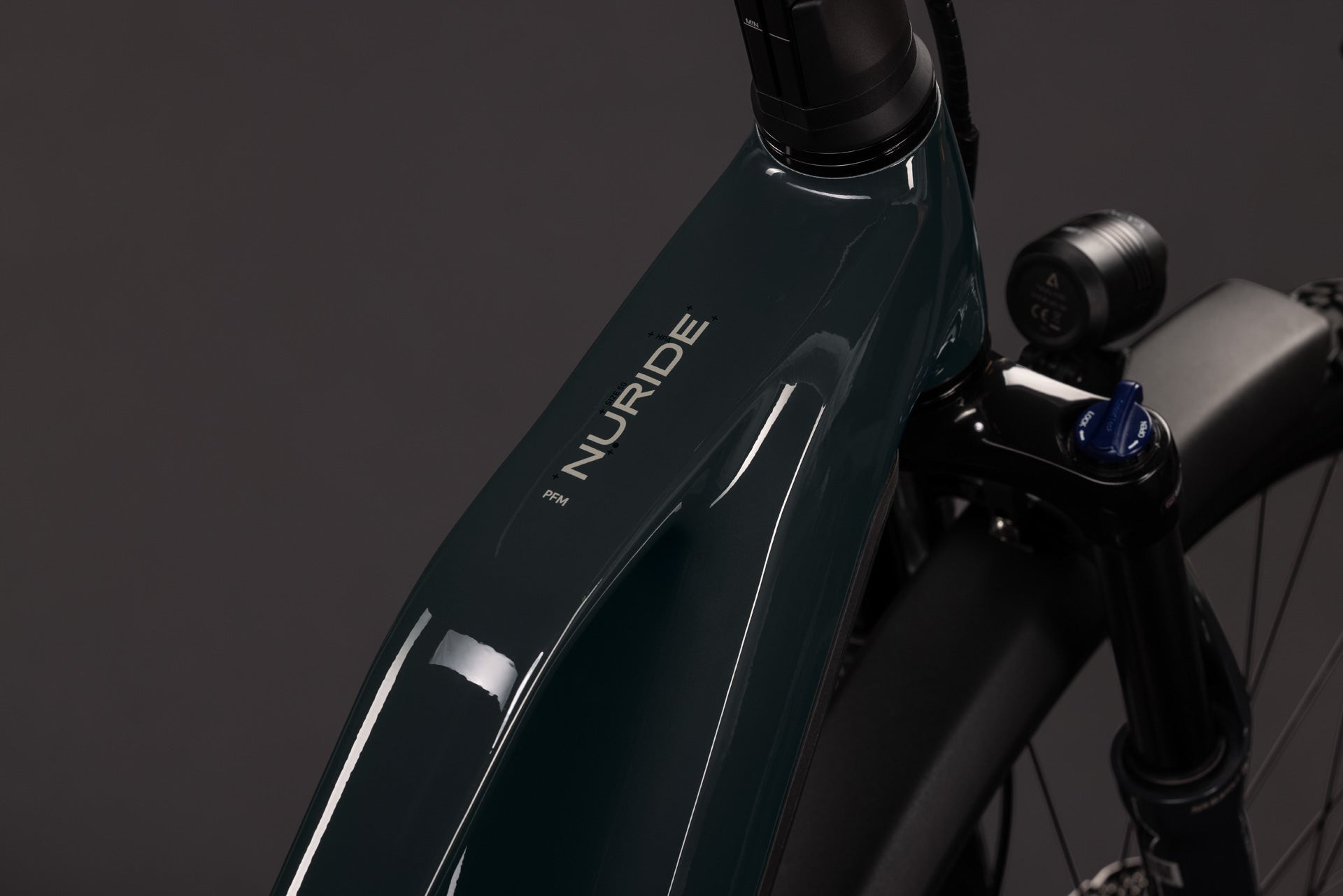 CUBE Nuride Hybrid Performance 720 in Shadowgrey´n´Grey, E-Bike Produktfoto
