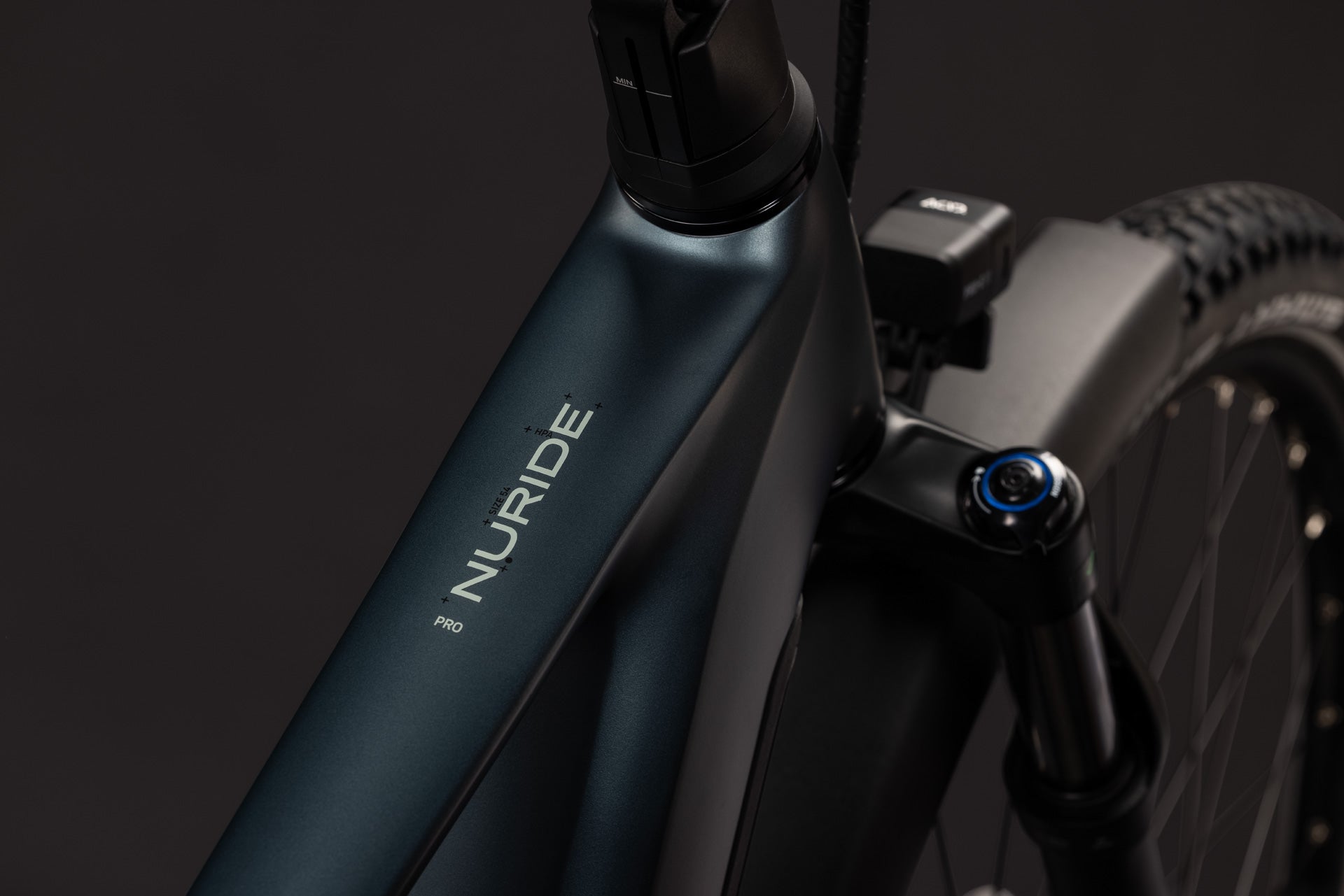 CUBE Nuride Hybrid Pro 800 E-Bike in deepteal´n´blue, Detailansicht des Rahmens