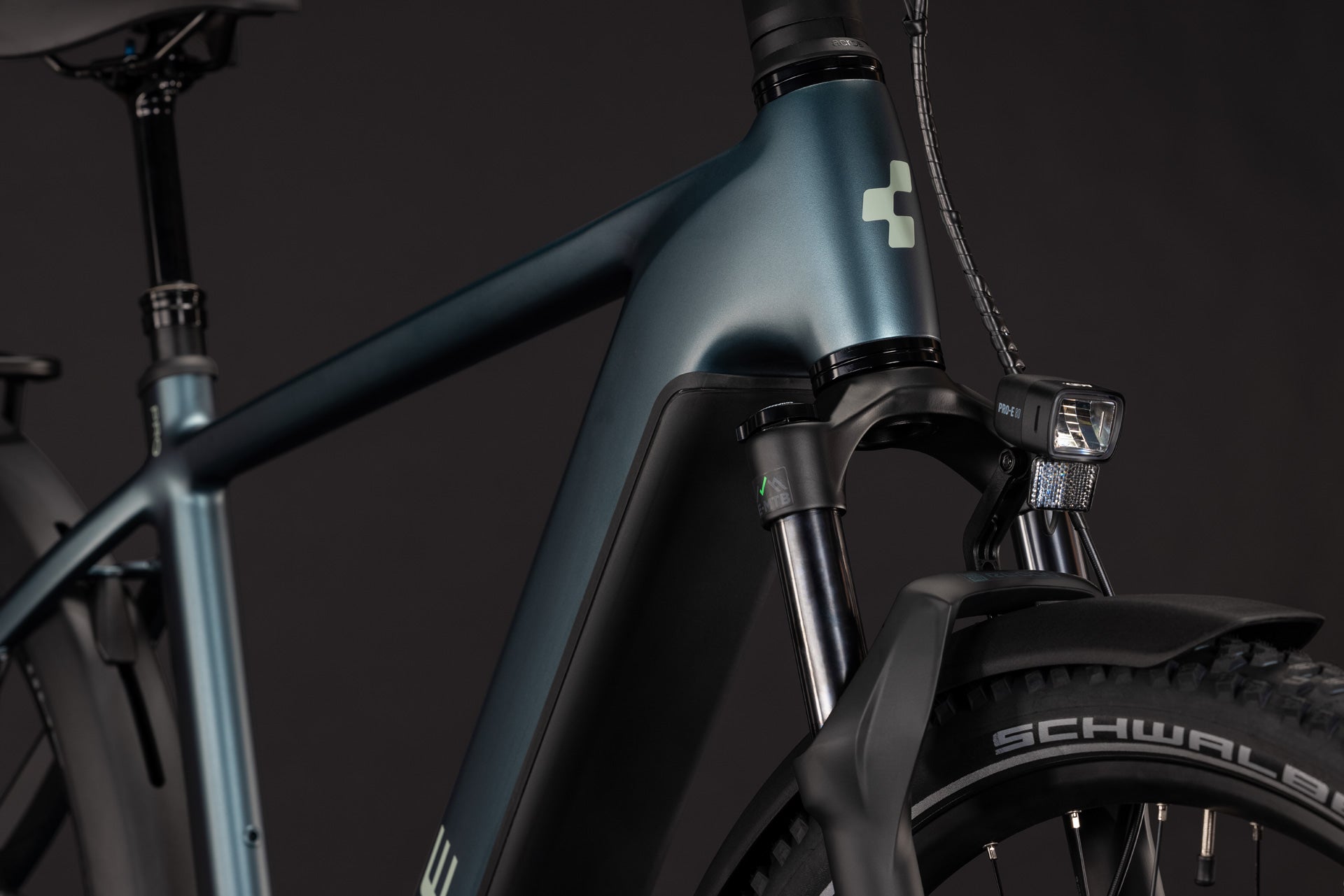CUBE Nuride Hybrid Pro 800 E-Bike in deepteal´n´blue, Detailansicht des Rahmens