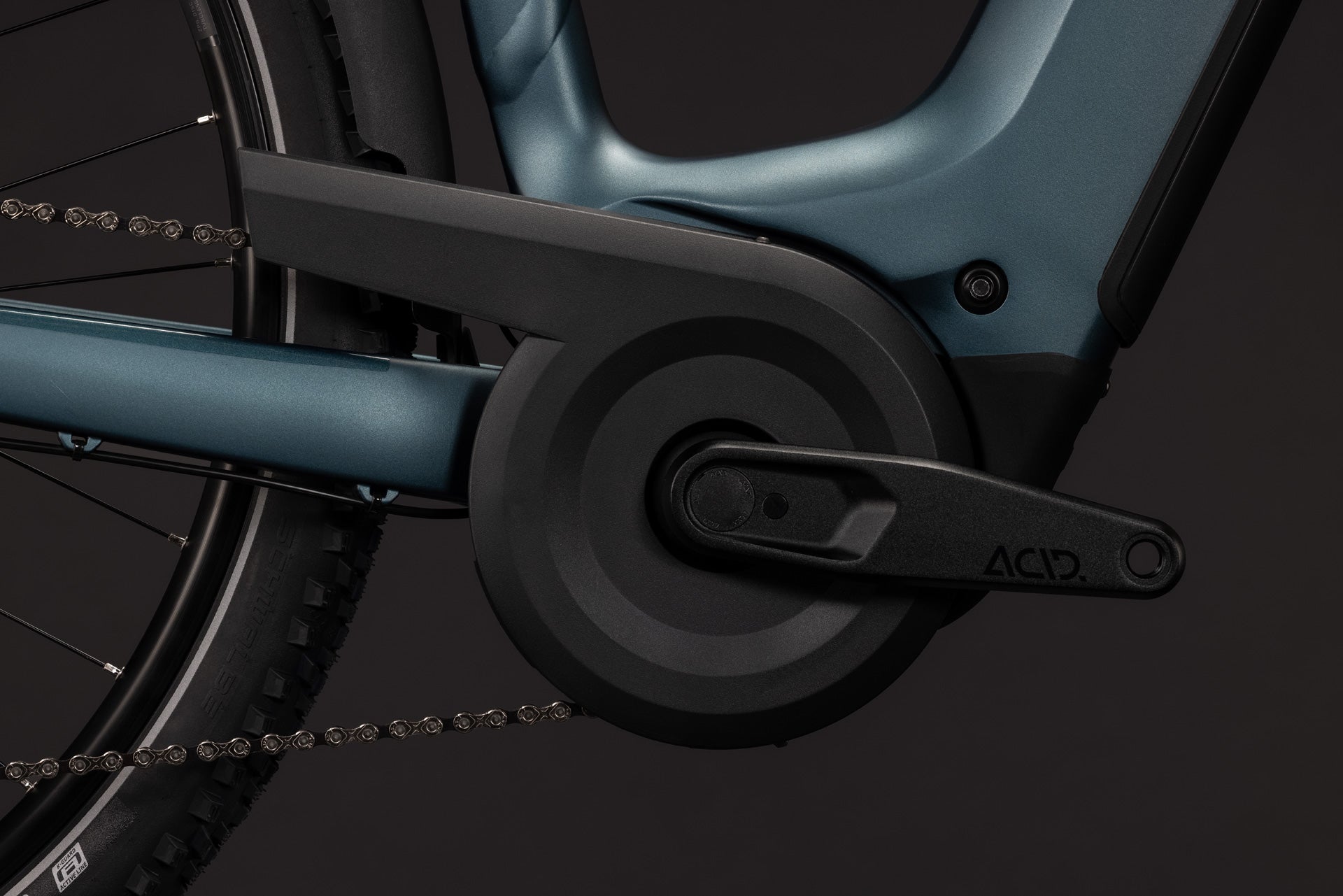 CUBE Nuride Hybrid Pro 800 in deepteal´n´blue, Detail des Antriebs am E-Bike