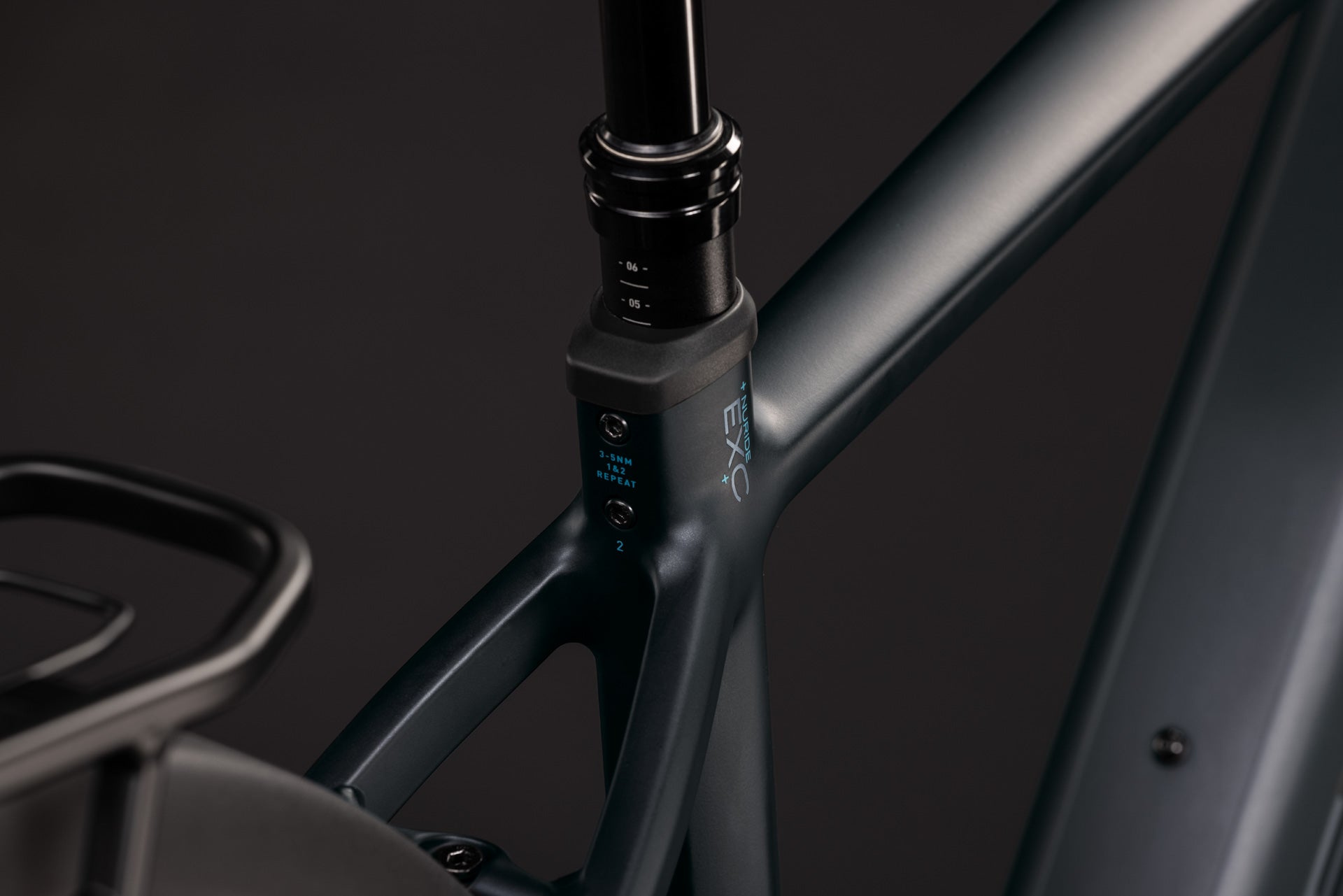 CUBE Nuride Hybrid EXC 800 in coal´n´chrome, Detailansicht des Rahmens