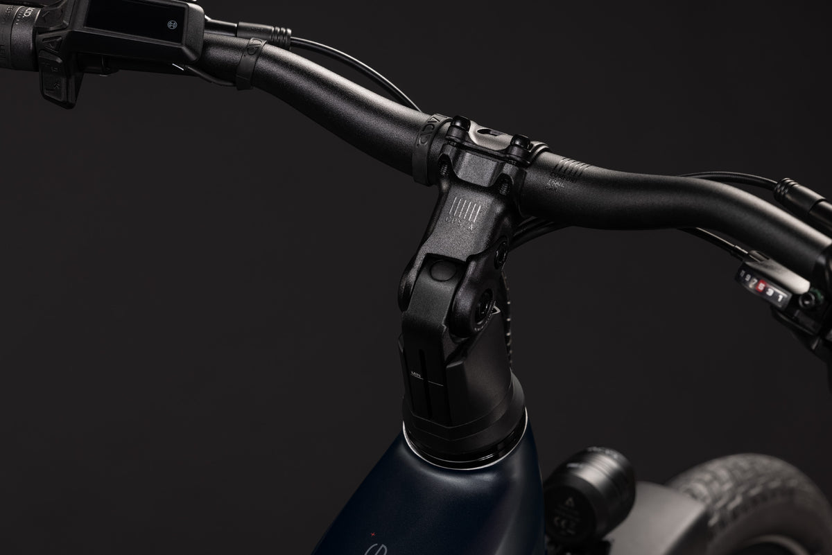 CUBE Touring Hybrid ONE 600 grey’n’coolgrey, Lenkerdetail des E-Bikes