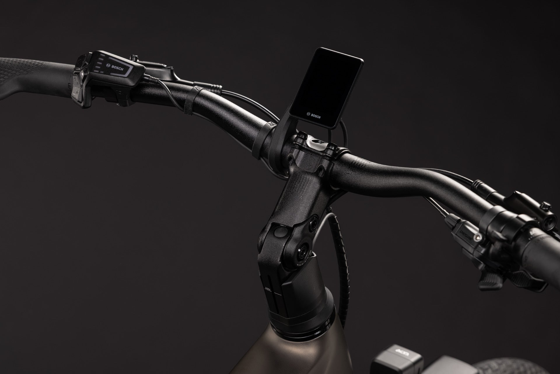 CUBE Touring Hybrid Pro 800 metallicumbra´n´black