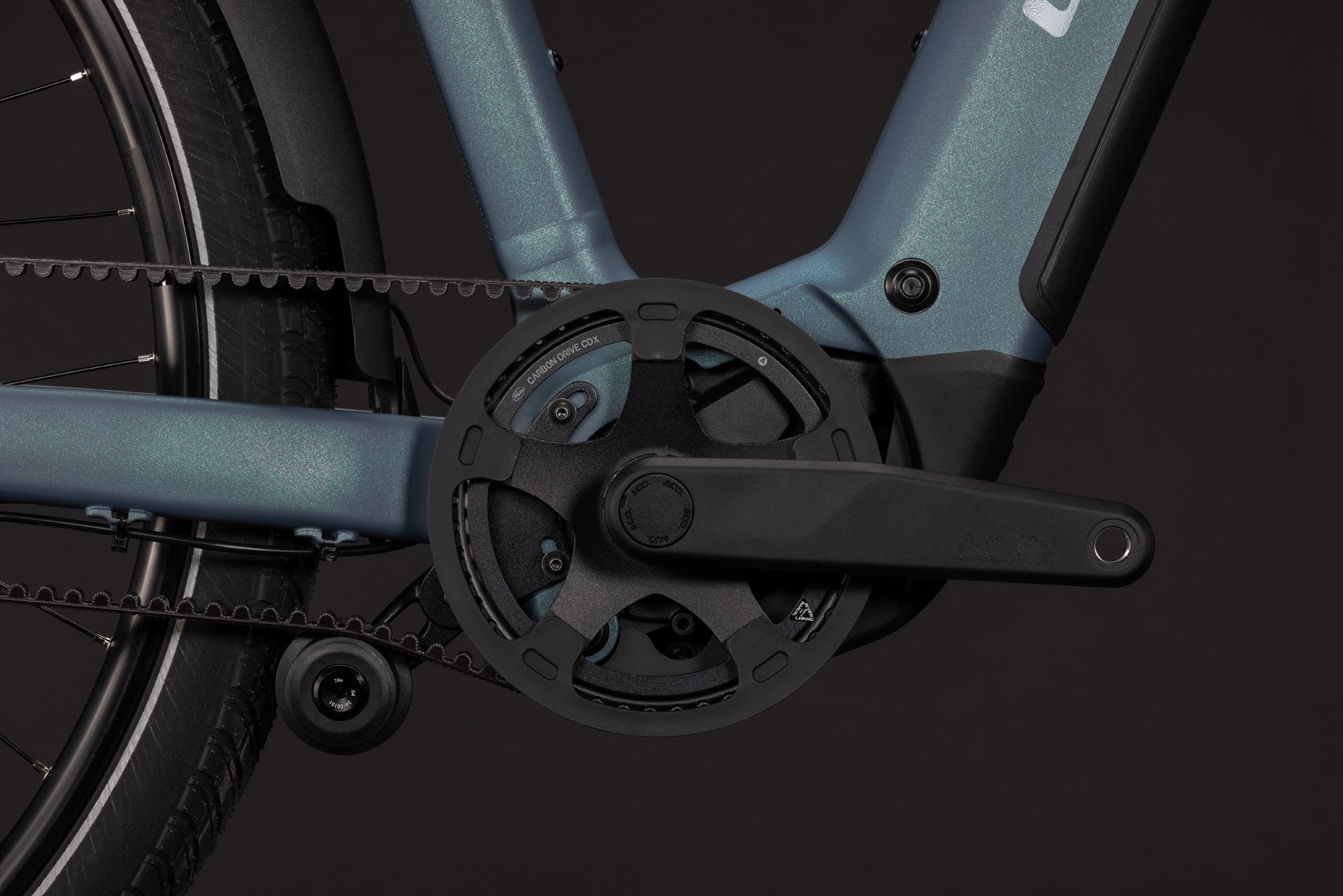 CUBE Touring Hybrid Deluxe SLX 800 in greengranit´n´green, Antrieb und Kettenblatt im Detail