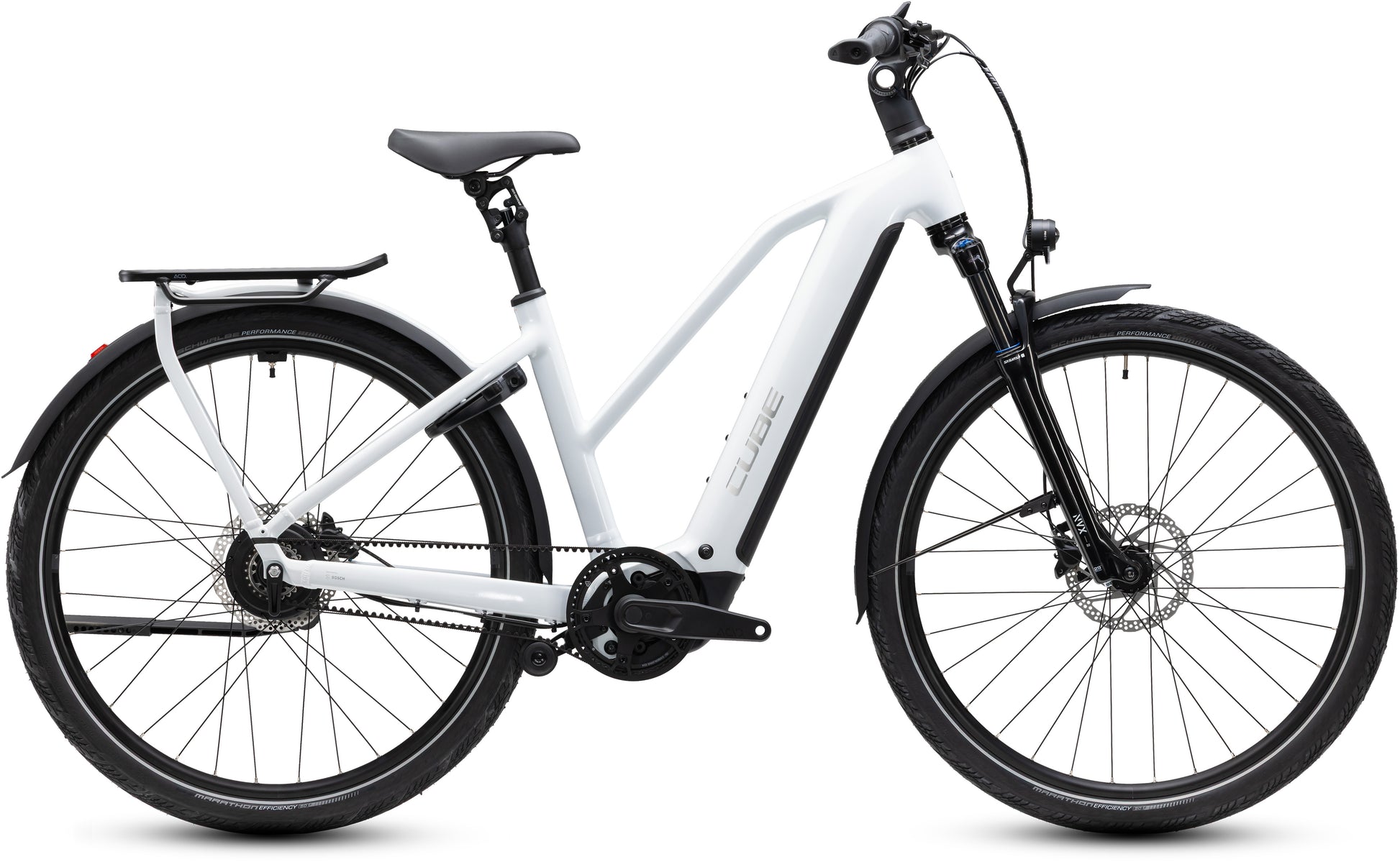 CUBE Kathmandu Hybrid Deluxe Pro 800 E-Bike in metallicwhite´n´chrome, Seitenansicht