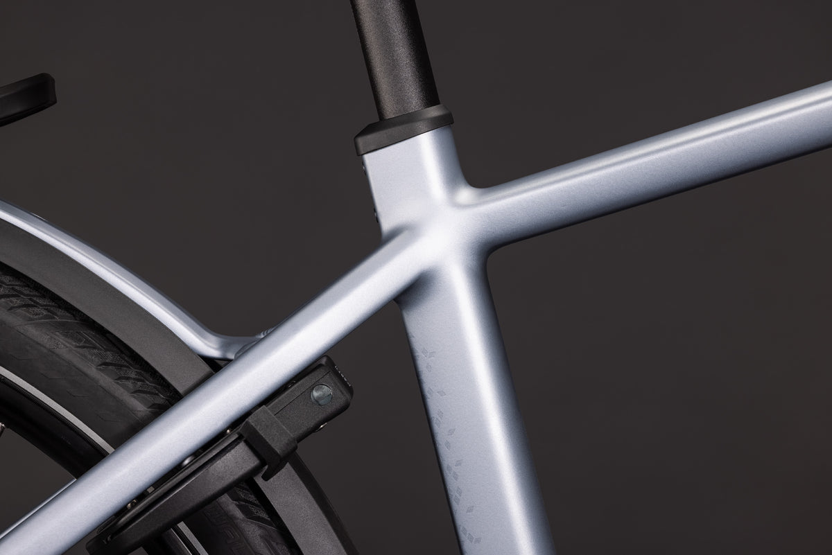 CUBE Kathmandu Hybrid EXC 800 in Slategrey´n´Chrome, Detail des Rahmens