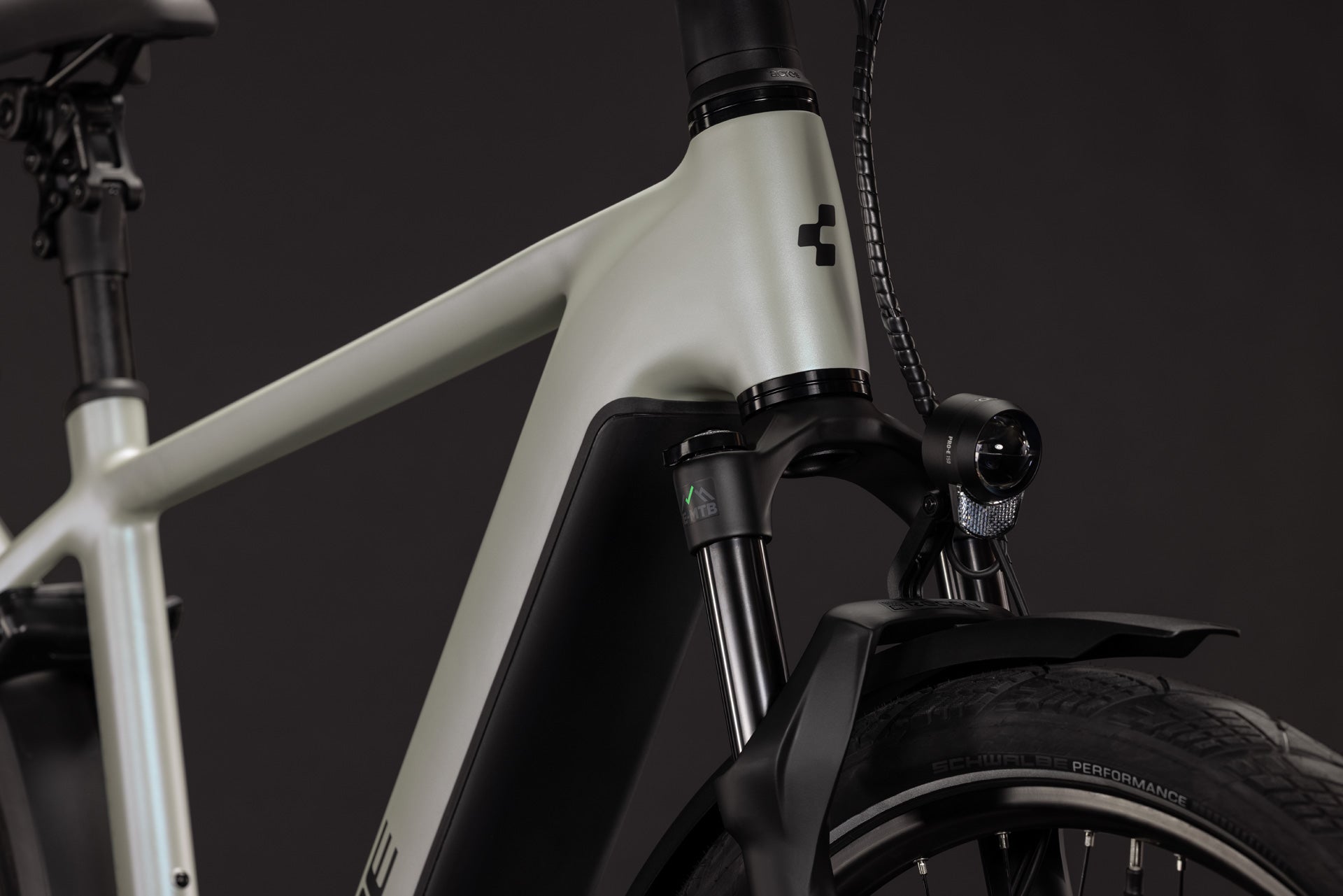 CUBE Kathmandu Hybrid Deluxe EXC 800 glintsand'n'black, Rahmen und Federgabel vorn