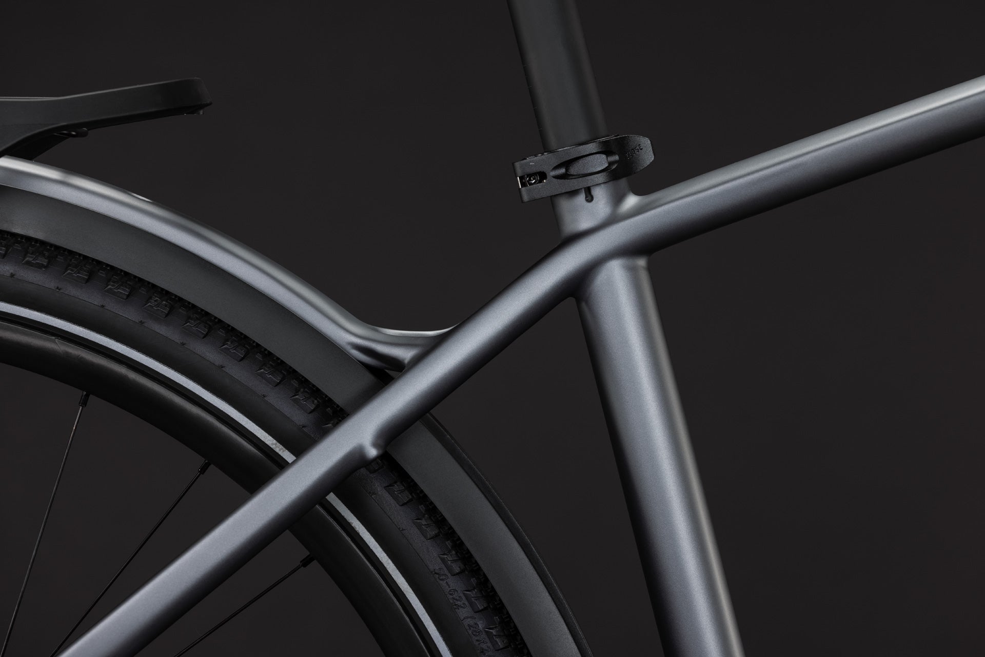 CUBE Kathmandu Hybrid C:62 SLT 400X ashgrey´n´prizm, Rahmen- und Sitzrohrdetail hinten
