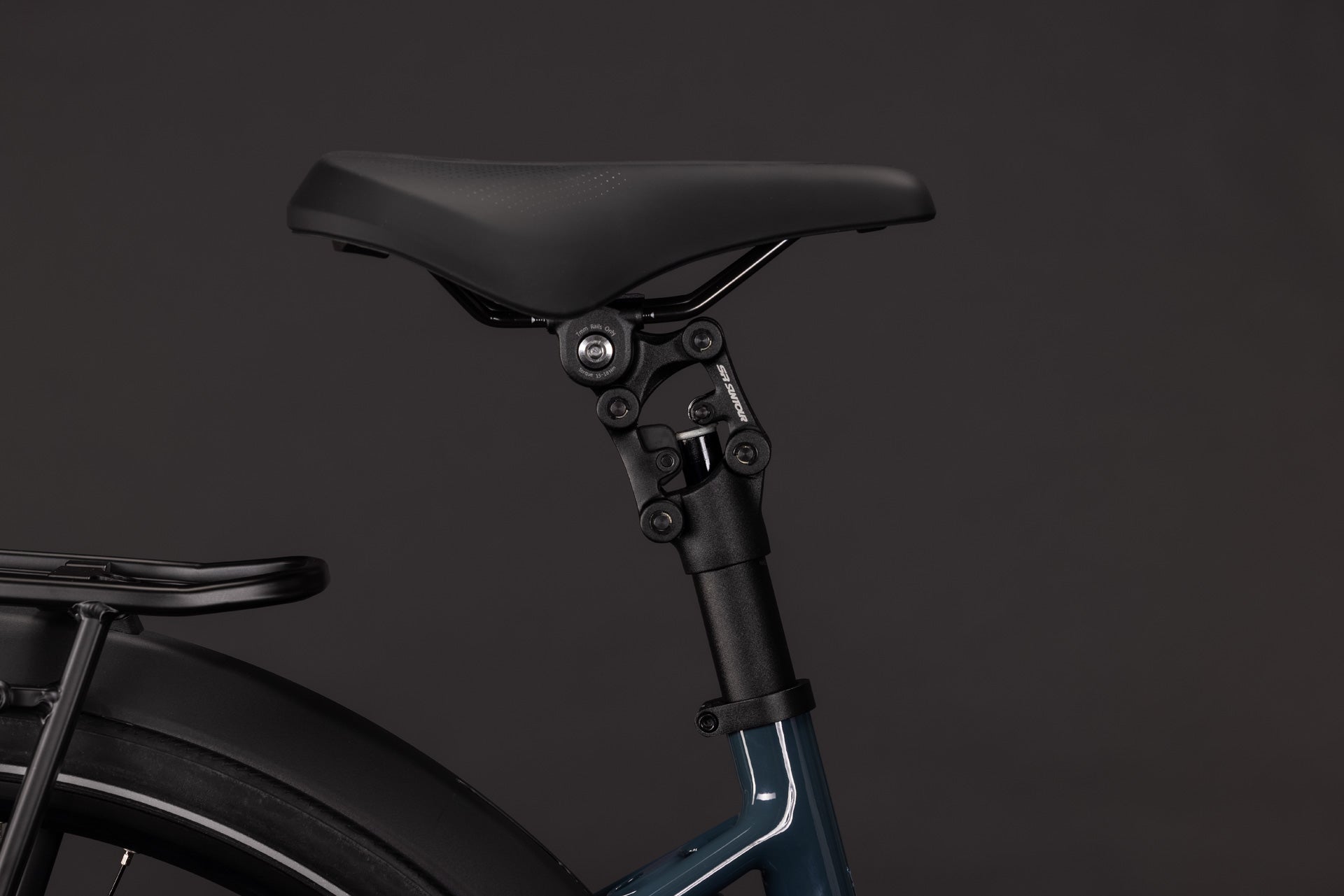 CUBE Supreme Hybrid Comfort ONE 600 storm’n’reflex mit verstellbarer Sattelstütze