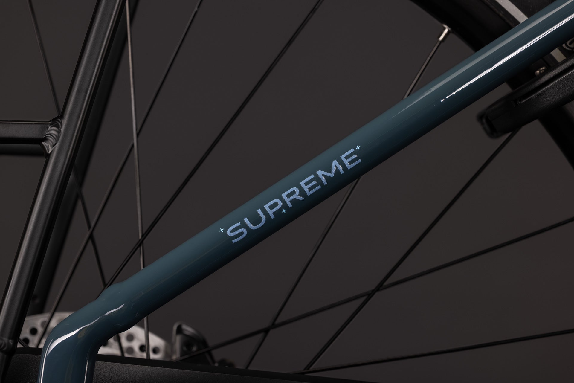 CUBE Supreme Hybrid Comfort ONE 600 in storm’n’reflex, Detailansicht des Rahmens