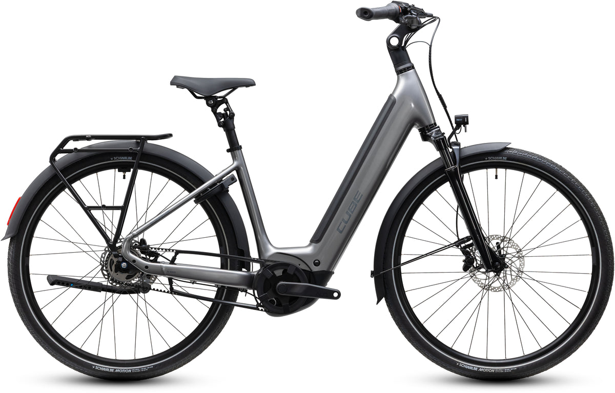 CUBE Supreme RT Hybrid Deluxe EX 600 in quicksilver´n´grey, City-E-Bike mit Gepäckträger