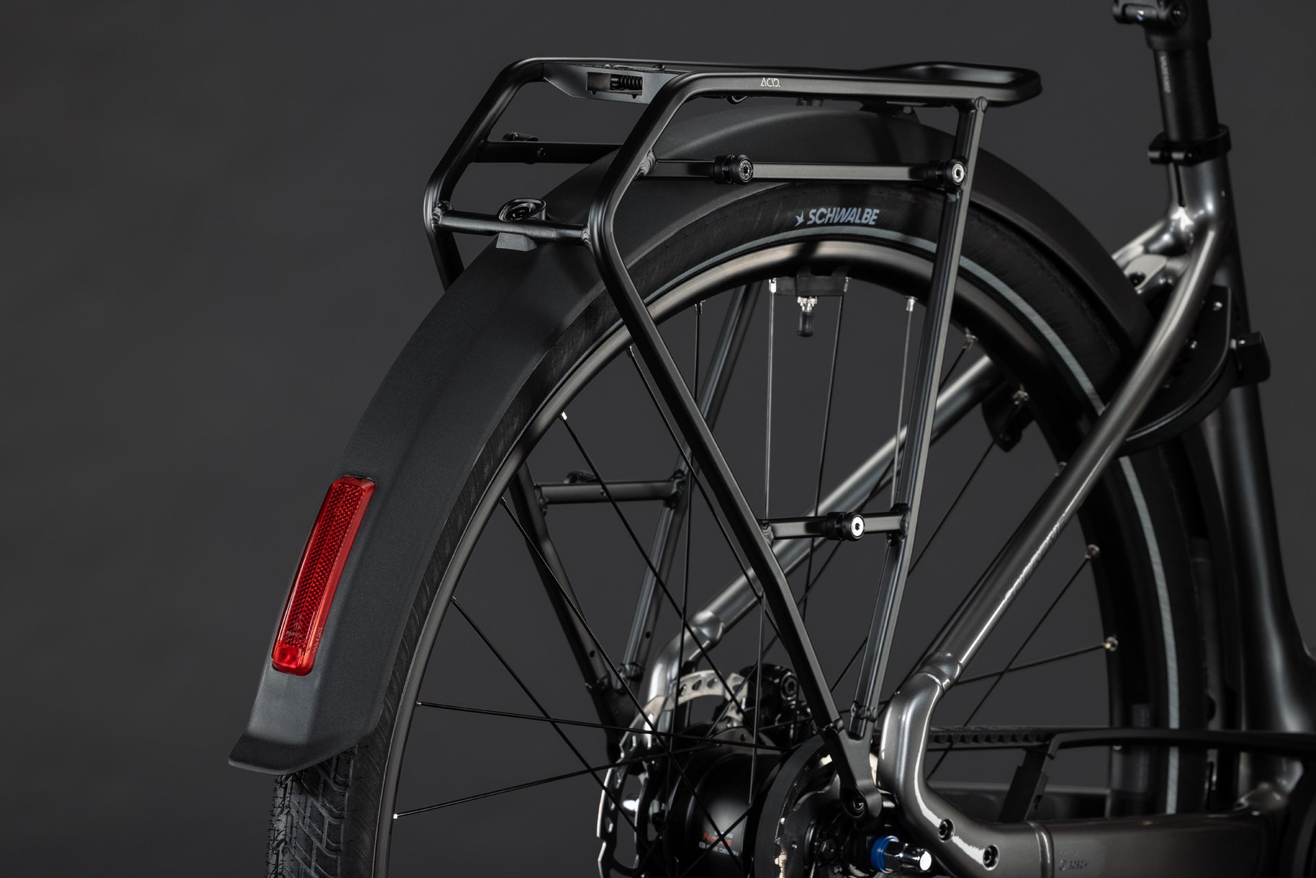 CUBE Supreme RT Hybrid Deluxe EX 600 mit Schutzblech, Gepäckträger und Rücklicht